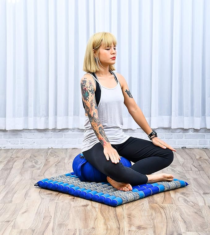 Leewadee Meditation Cushion Set – 1 Round Zafu Meditation Pillow and 1 Square Roll-Up Zabuton Meditation Mat, Pillows Bundle Filled with Kapok