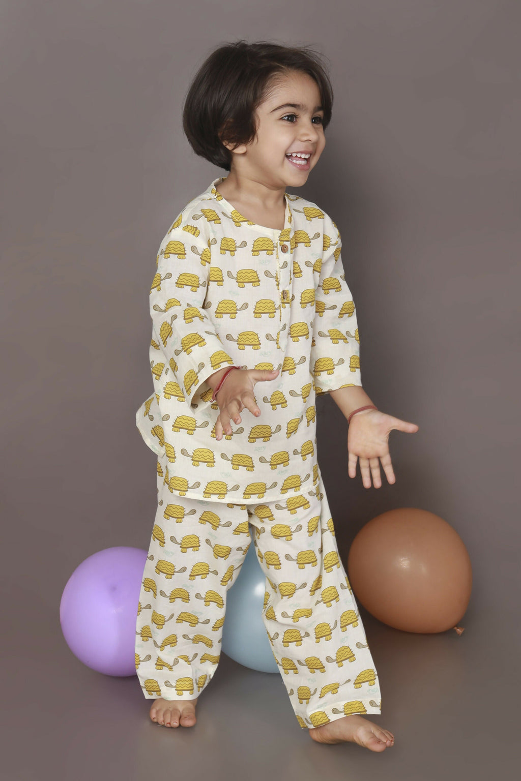 Breathables Kids Cotton Turtle Print Co-Ord Night Suit With Kurta And Pyjama – White & Yellow