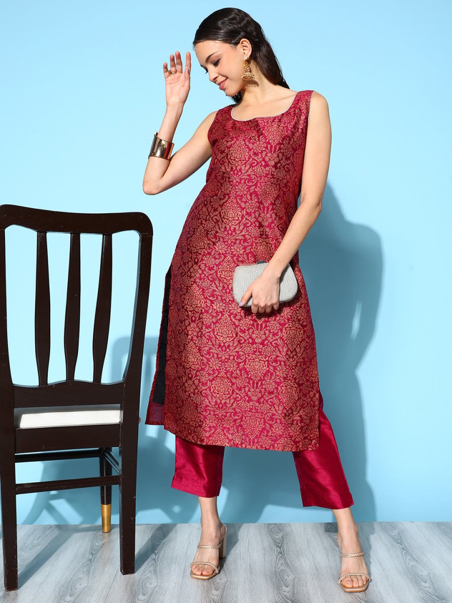 Ahalyaa Burgundy Ethnic Motif Woven Design Sleeveless Kurta