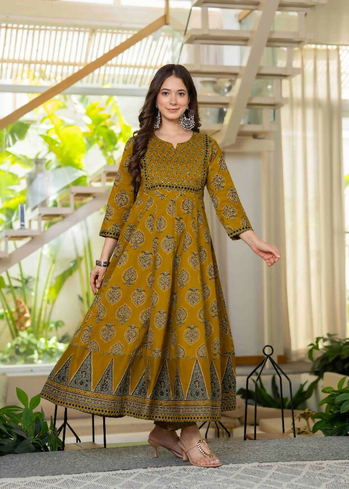 Jaimini Women Cotton Printed Round Neck 3/4 Sleeves Calf Length Flared Kurta Pant And Dupatta Set