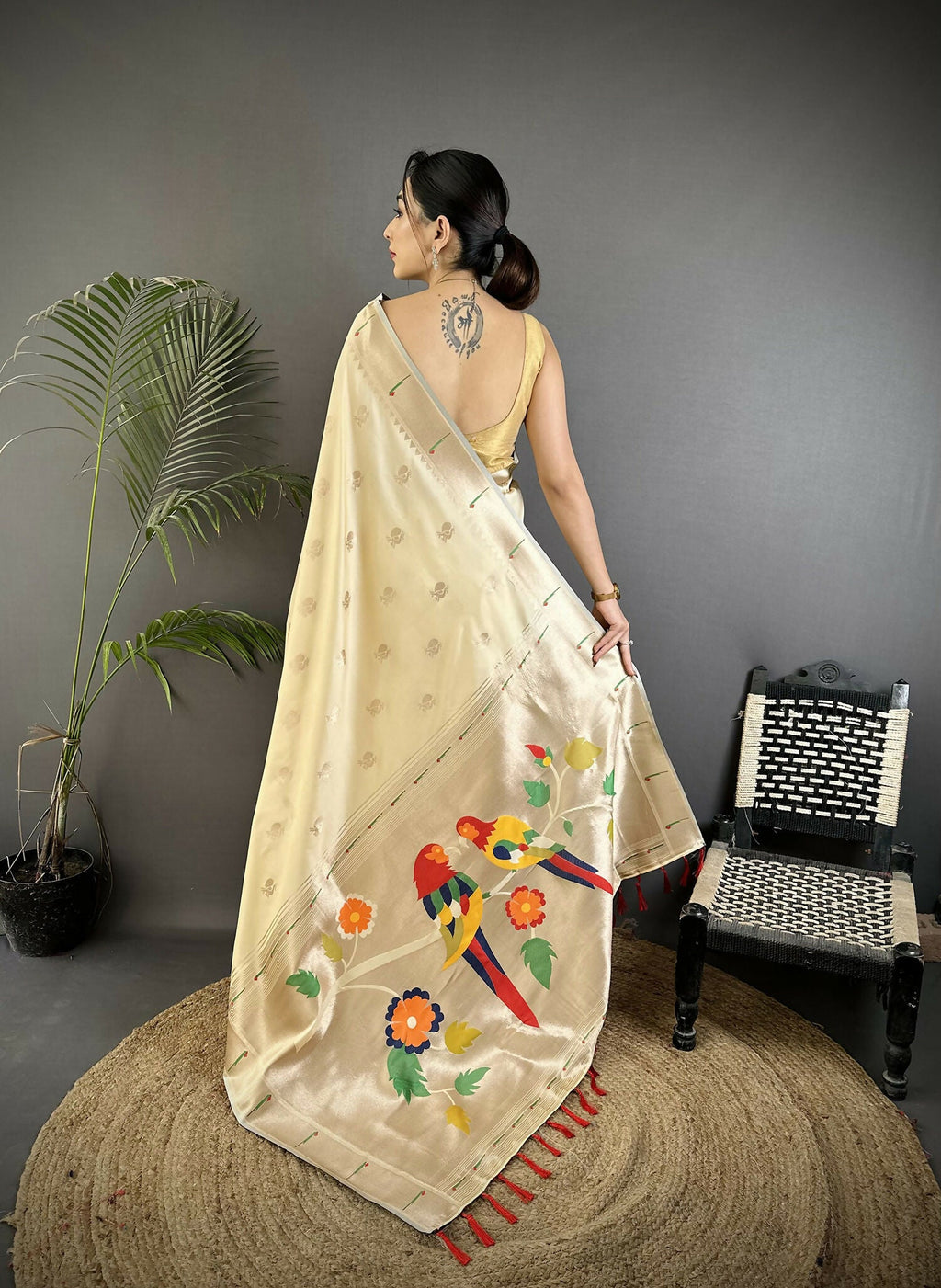 Joban Fashion Off-White Peacock & Floral Motifs Soft Silk Kanchipuram Saree
