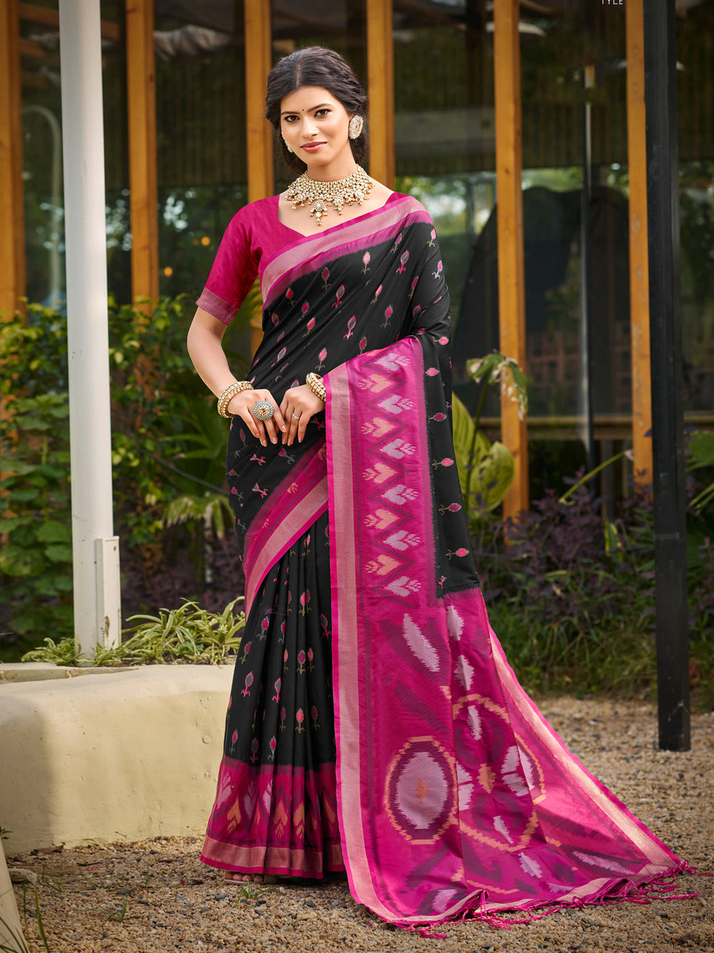 Anaita Black Soft Silk Saree With Floral Printed Work With Blouse