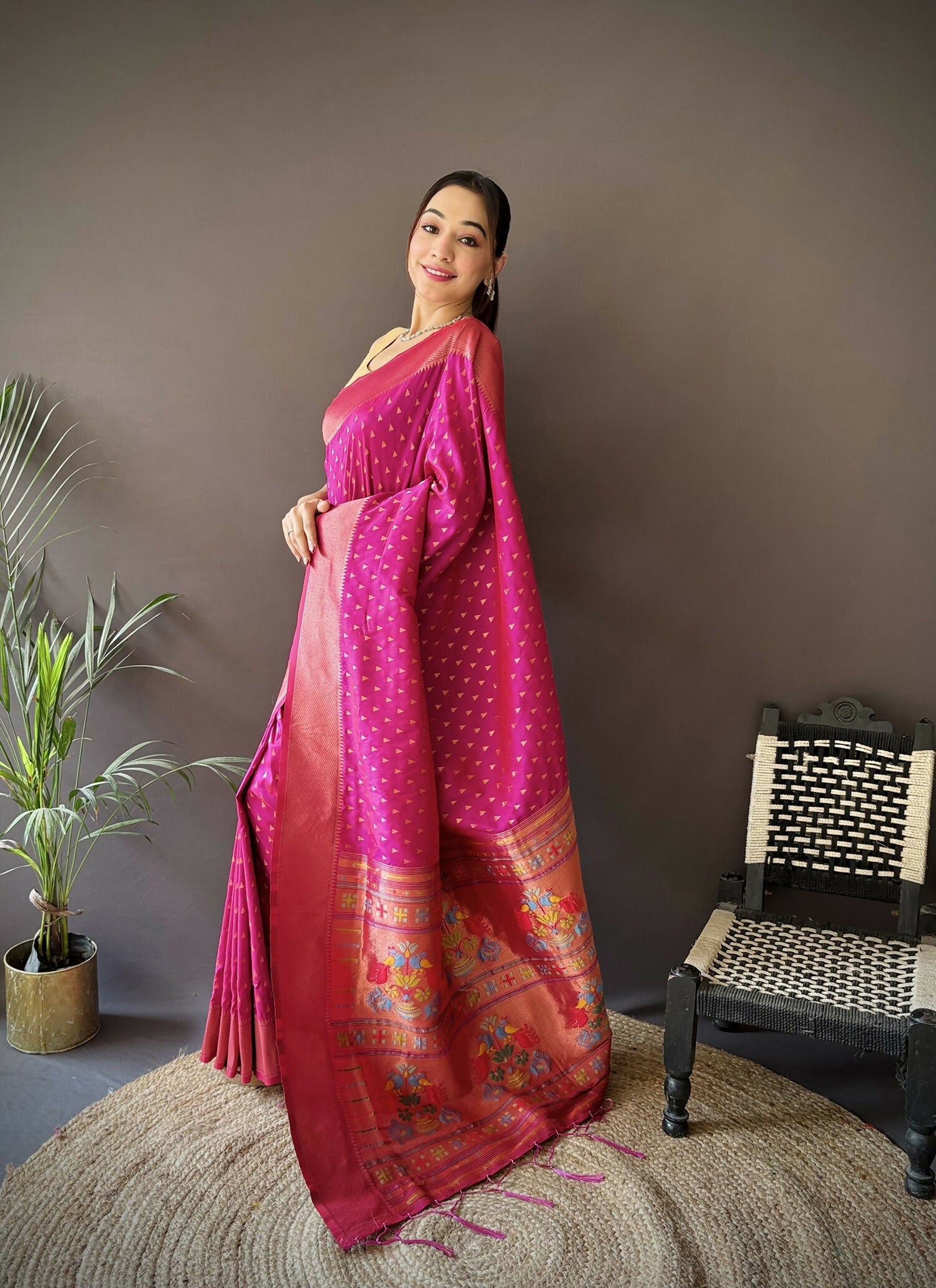 Joban Fashion Rani Pink Jacquard Butti Soft Lichi Silk Paithani Saree
