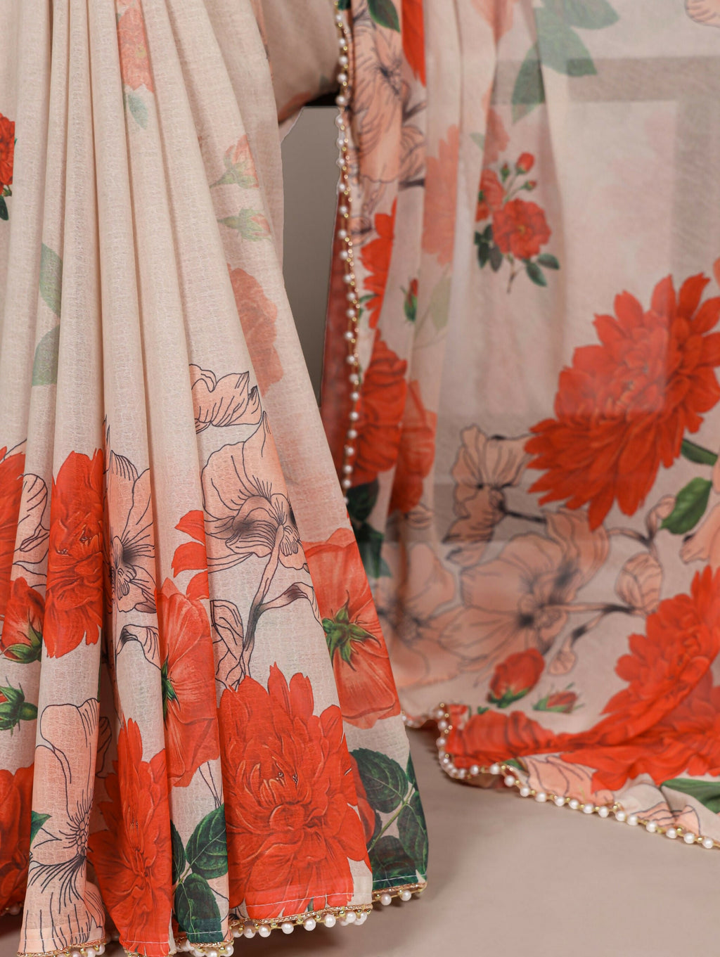 Vastranavya Off White Weightless Marble and Floral Printed Georgette Saree with Unstitched Blouse