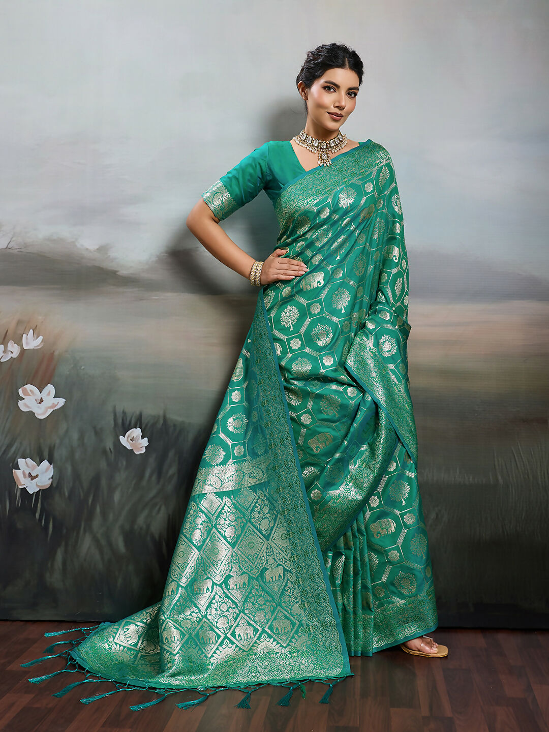 Shree Shyam Fashion Rama Green Silk Blend Saree