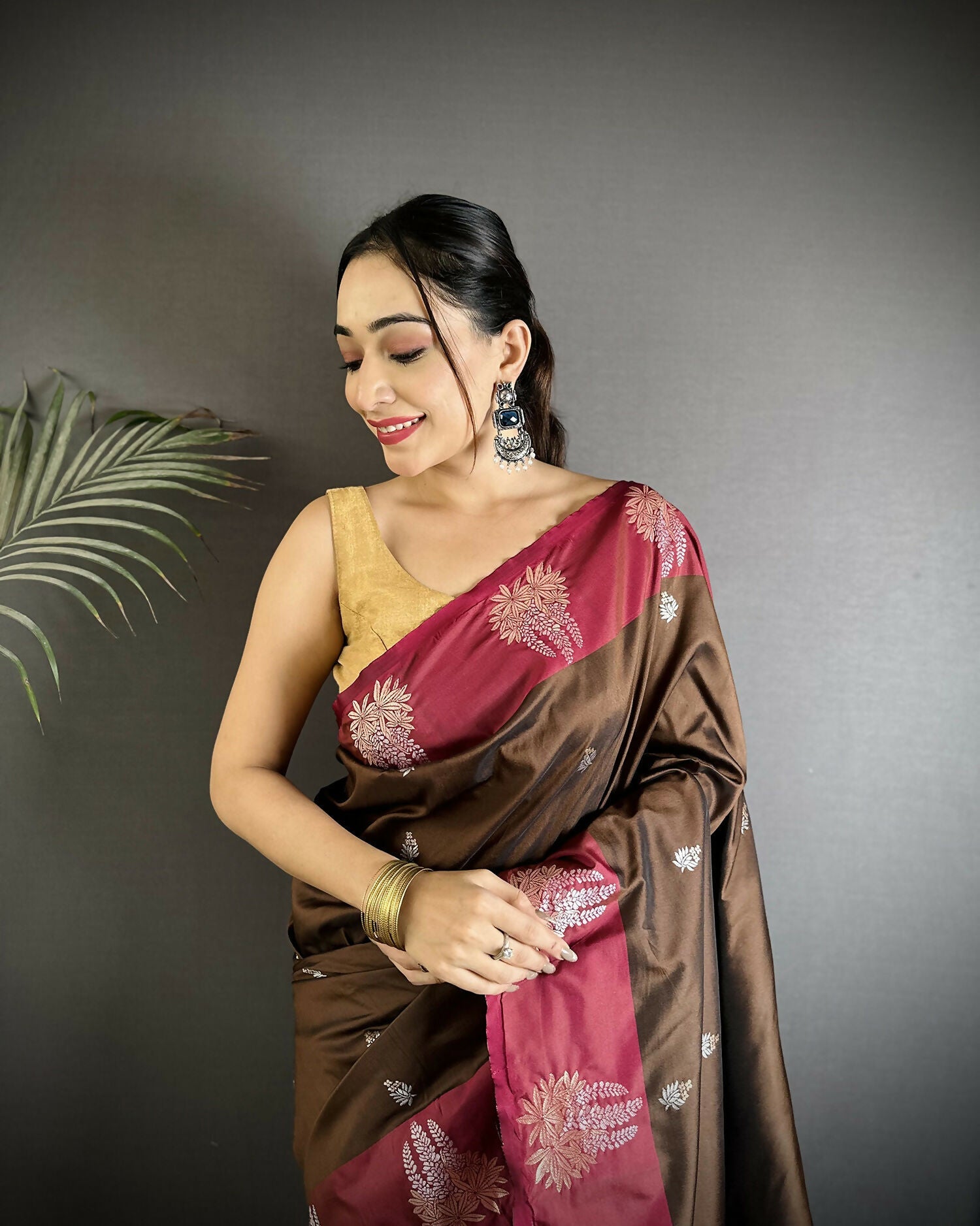 Joban Fashion Brown Small Butti Soft Silk Banarasi Saree