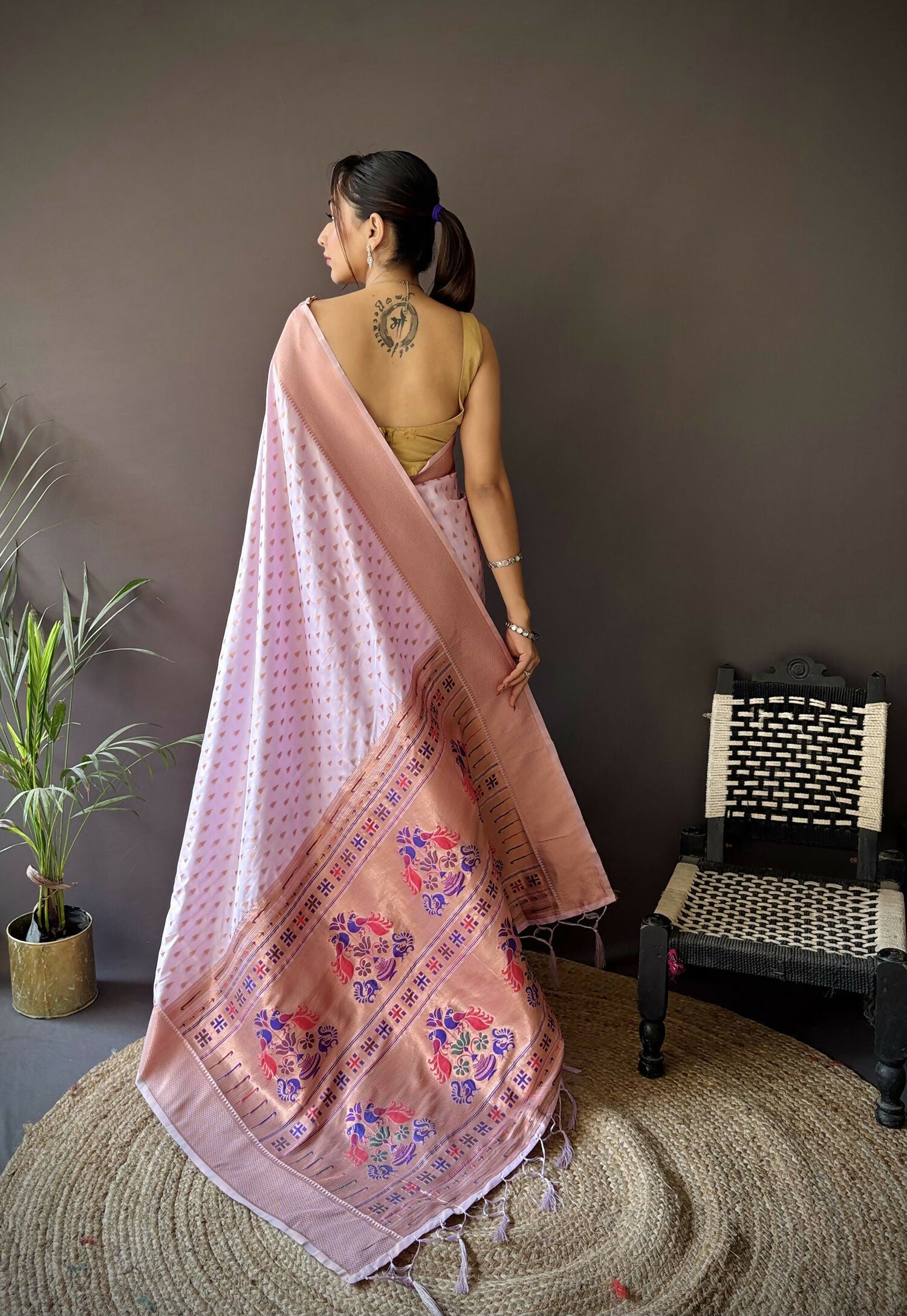 Joban Fashion Lavender Jacquard Butti Soft Lichi Silk Paithani Saree