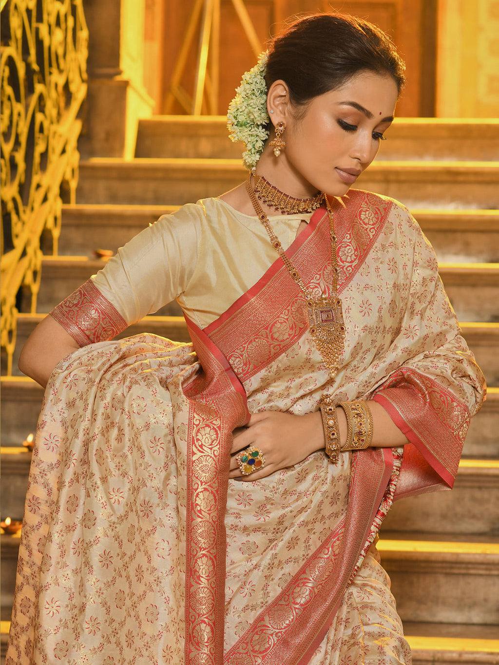 Anaita Off White Banarasi Saree With Blouse Piece