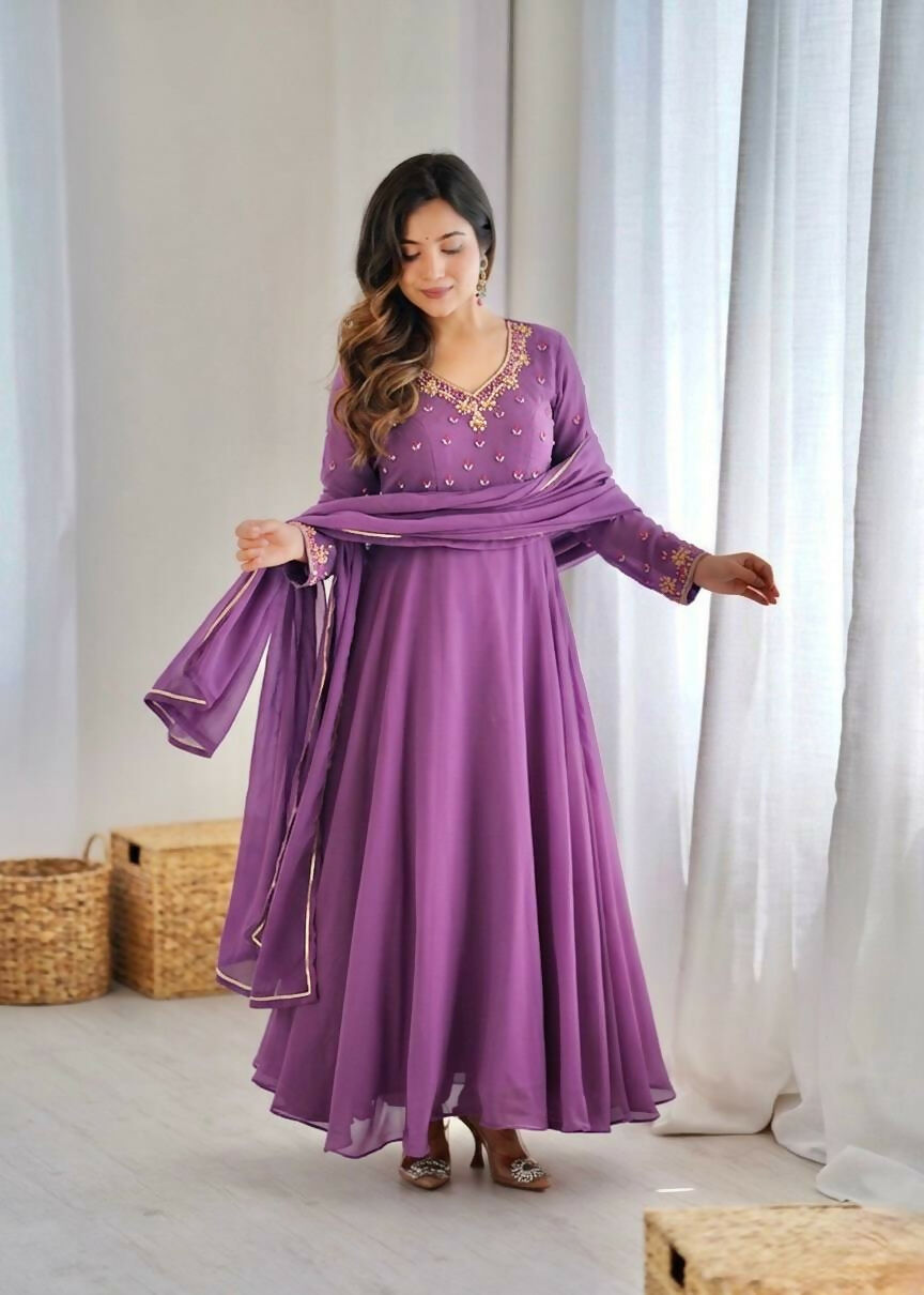 Teeya Creation Womens New Fancy Fox Georgette Heavy Quality Fabric With Handwork Lavender Gown Set