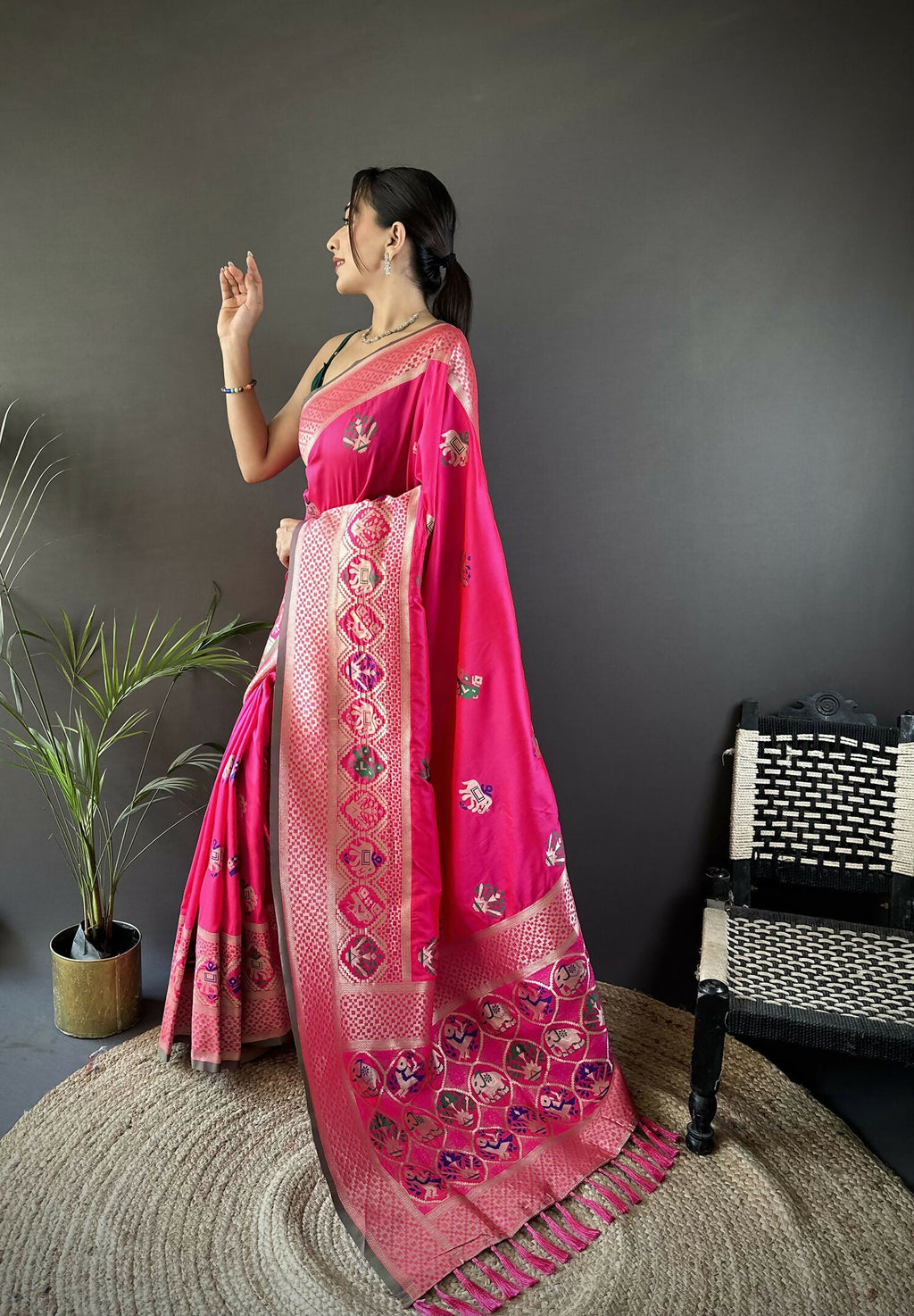 Joban Fashion Rani Pink Elephant & Floral Motifs Soft Lichi Silk Banarasi Saree