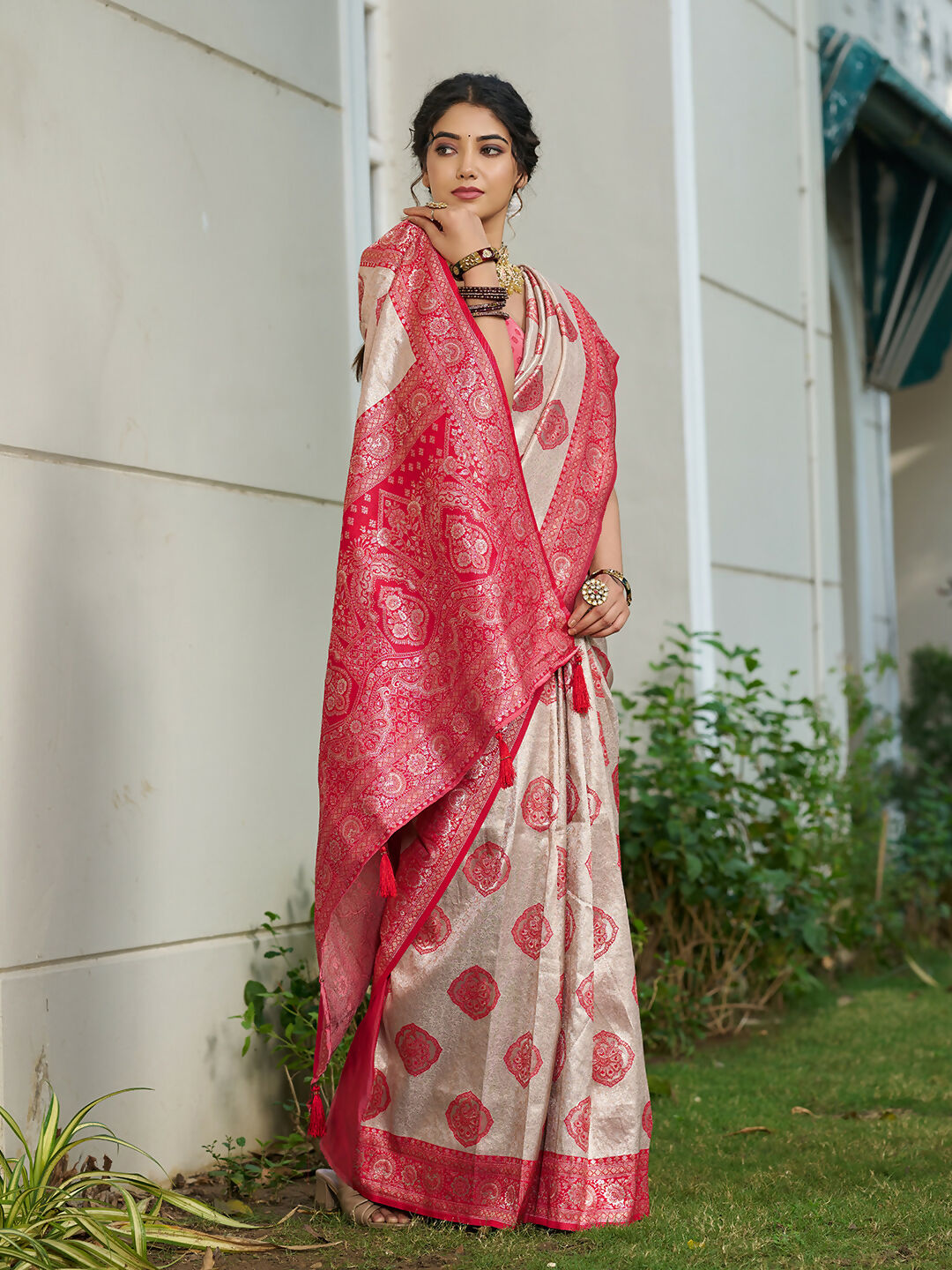 Shree Shyam Fashion Cream With Red Silk Blend Saree