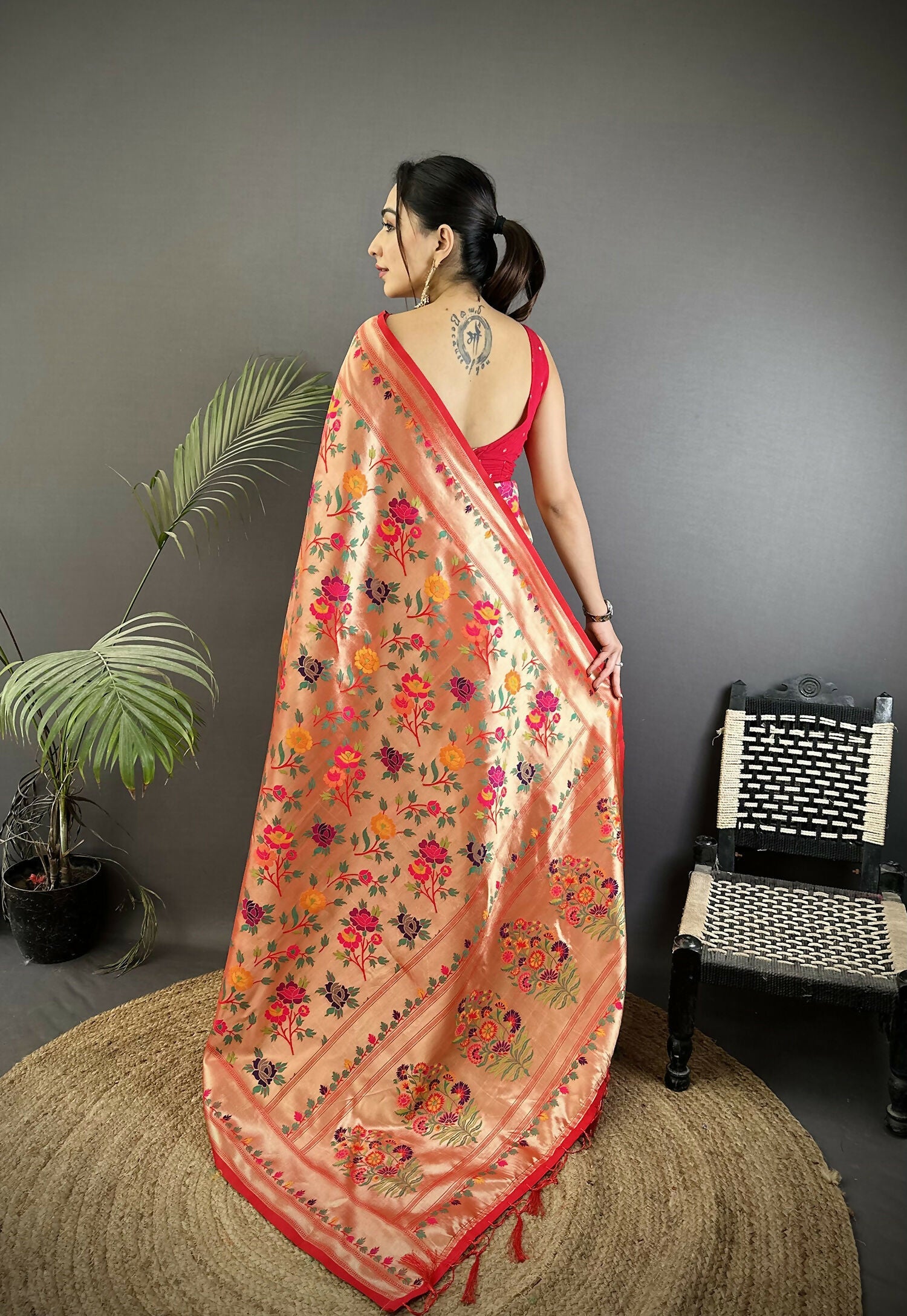 Joban Fashion Peach Intricate Floral & Foliate Motifs Soft Silk Paithani Saree