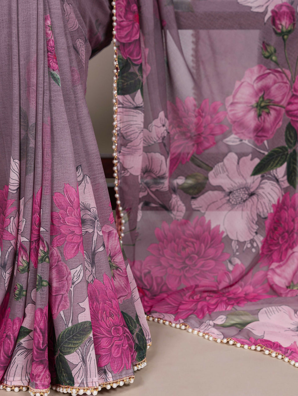 Vastranavya Grey Weightless Marble and Floral Printed Georgette Saree with Unstitched Blouse