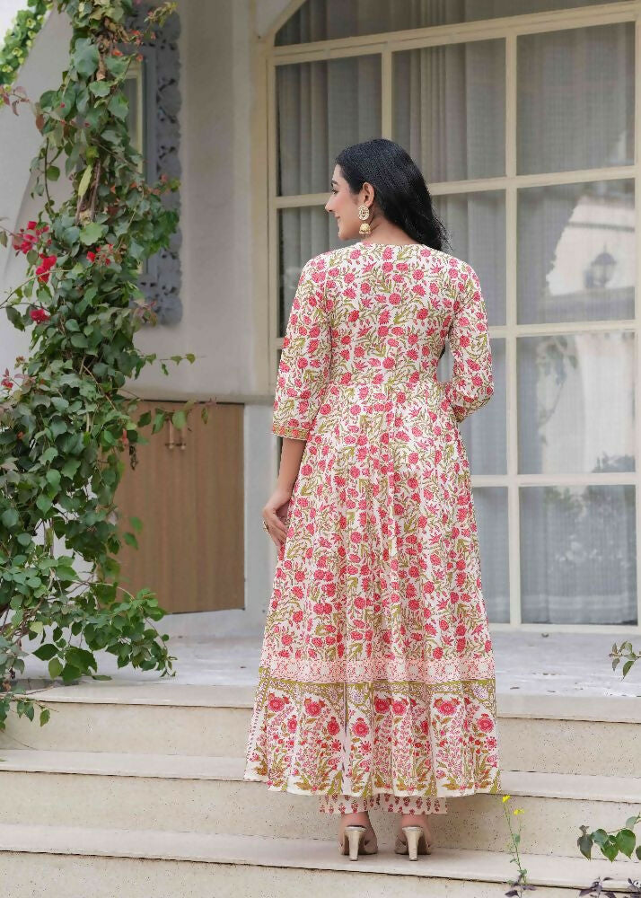 Jaimini Women Cotton Printed Round Neck Calf Length Flared Kurta Pant And Dupatta Set