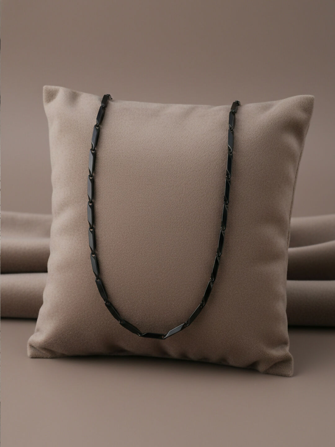 NVR Men's Black Toned Silver plated chain