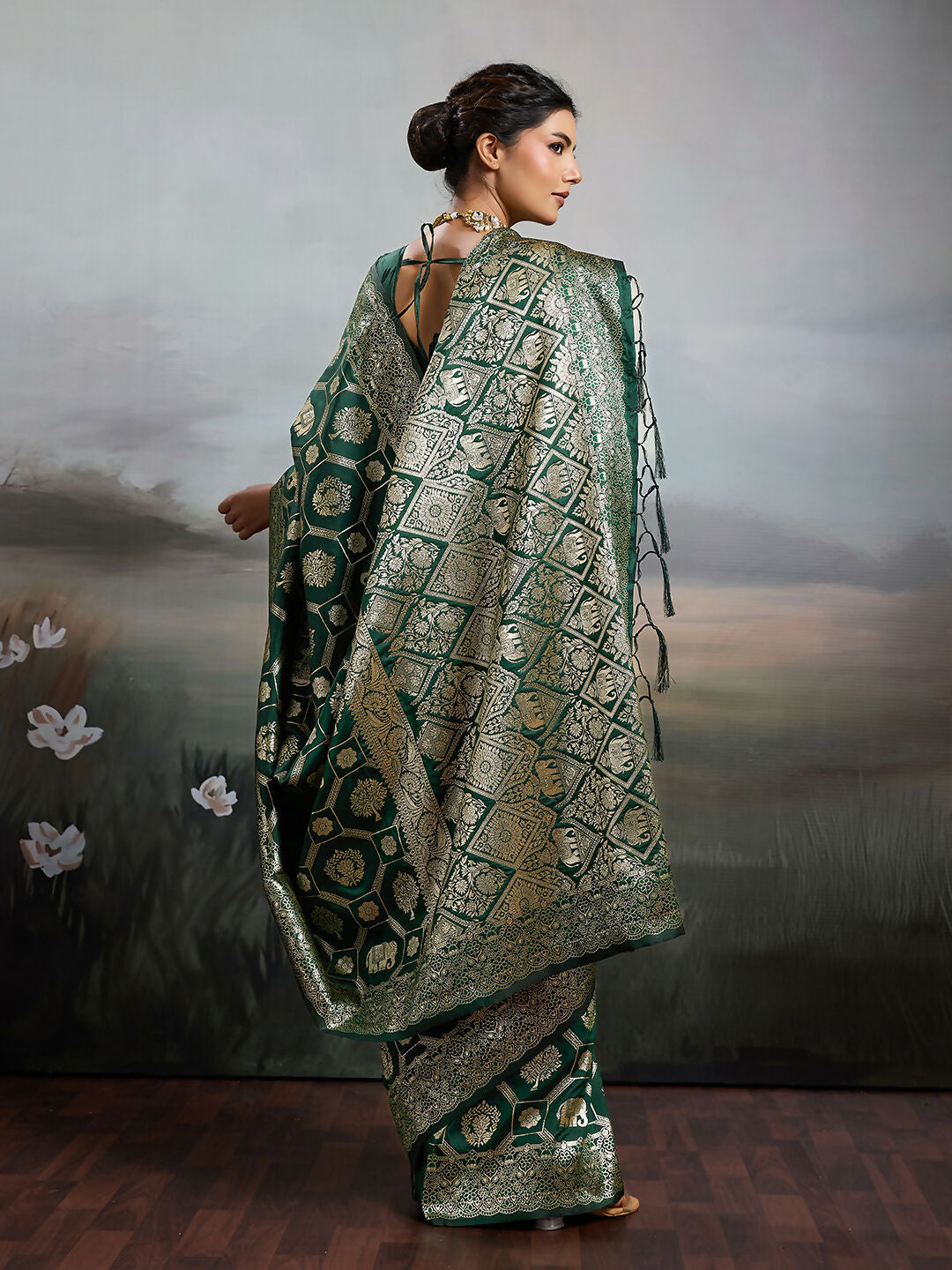 Shree Shyam Fashion Bottle Green Silk Blend Saree