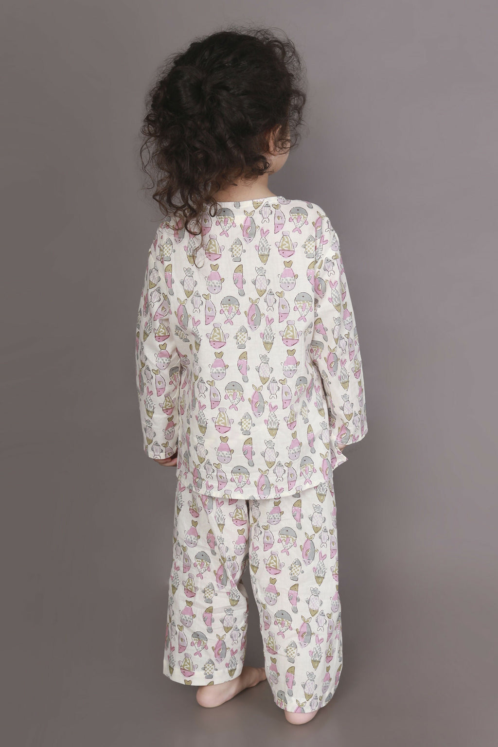 Breathables White & Yellow Tortoise Cotton Nightsuit Set For Kids