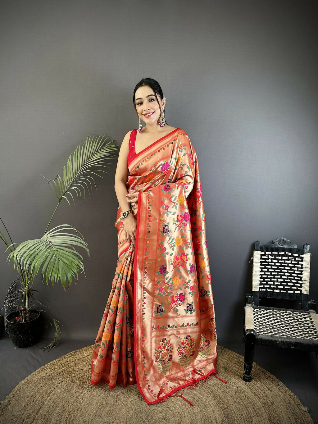 Joban Fashion Peach Intricate Floral & Foliate Motifs Soft Silk Paithani Saree
