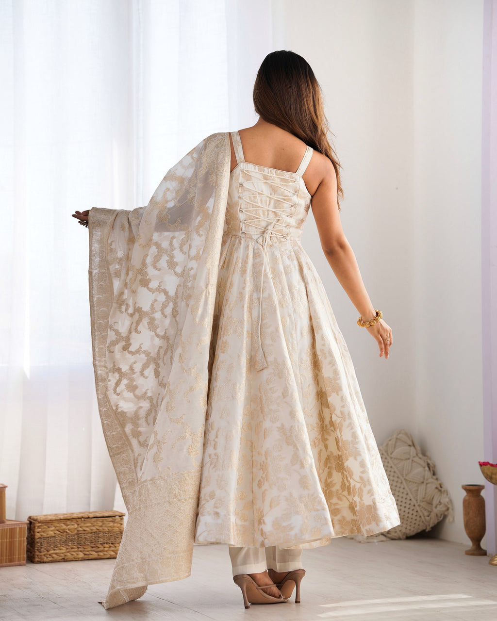 Evanik Off-White & Gold Jecqaurd Banarasi Anarkali Kurta Set With Dupatta