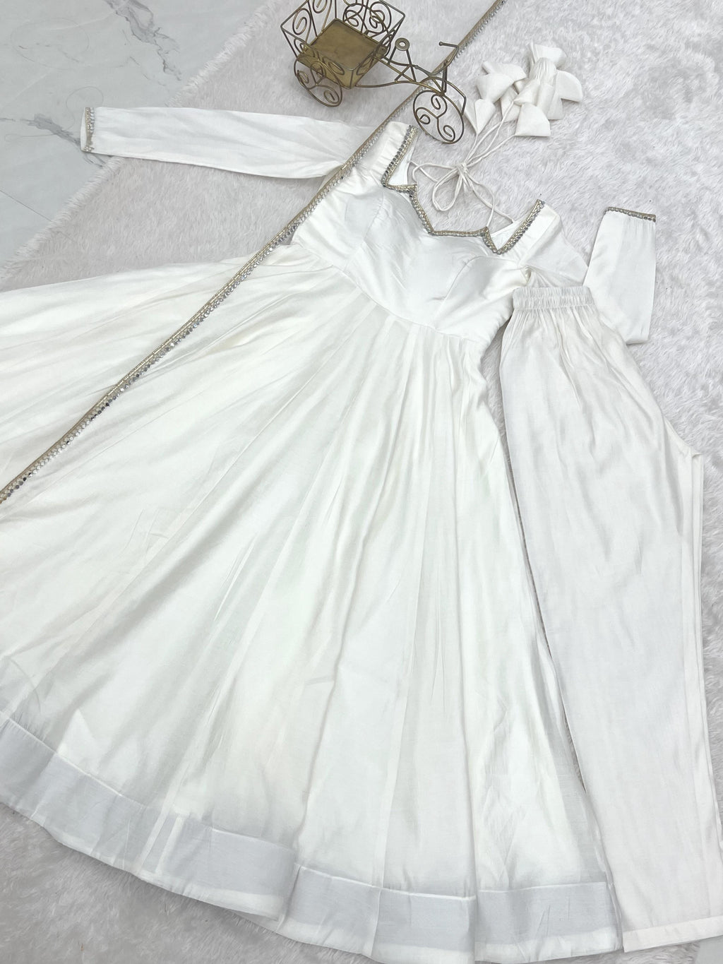 Evanik Women Off White Ethnic Anarkali Kurta Set for Festive & Wedding Wear