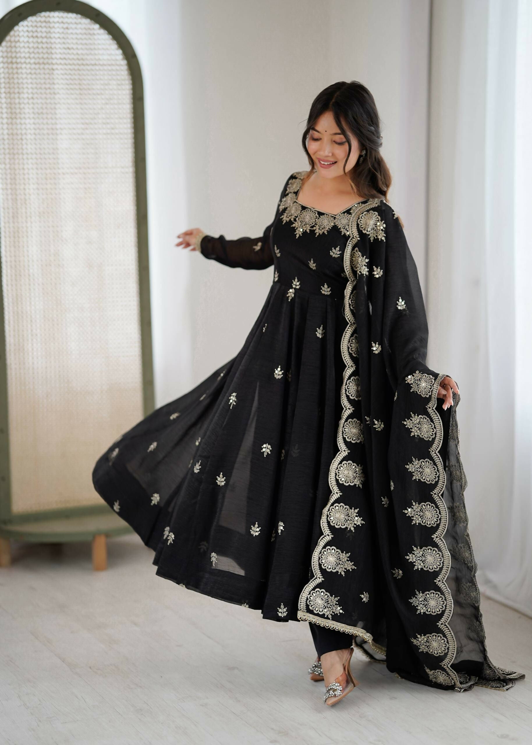 Teeya Creation Black Color Crunchy Silk Embroidery Work Wedding Wear Gown