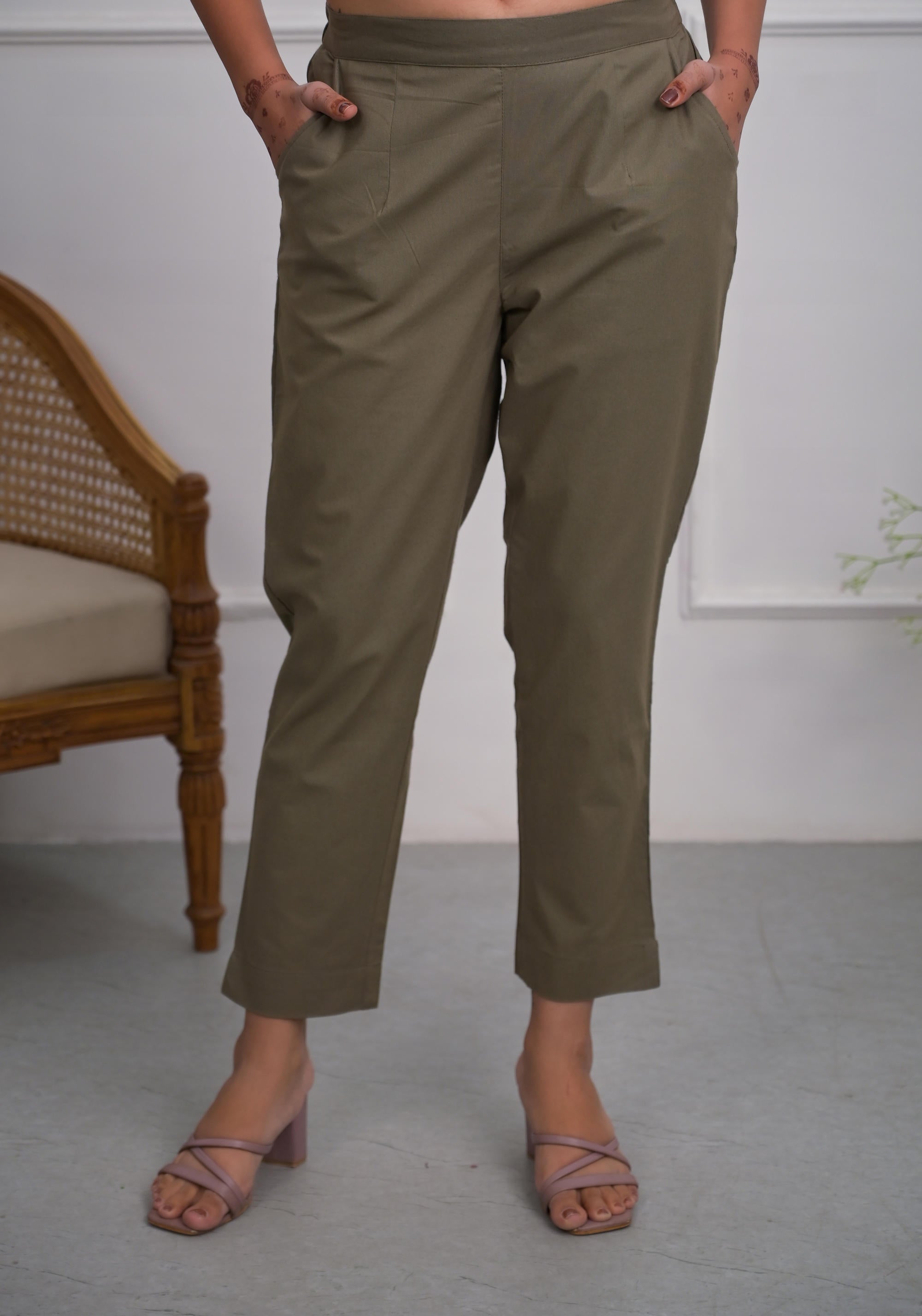 Juniper Charcoal Solid Cotton Pants With Partially Elasticated Waistband And Two Side Pockets