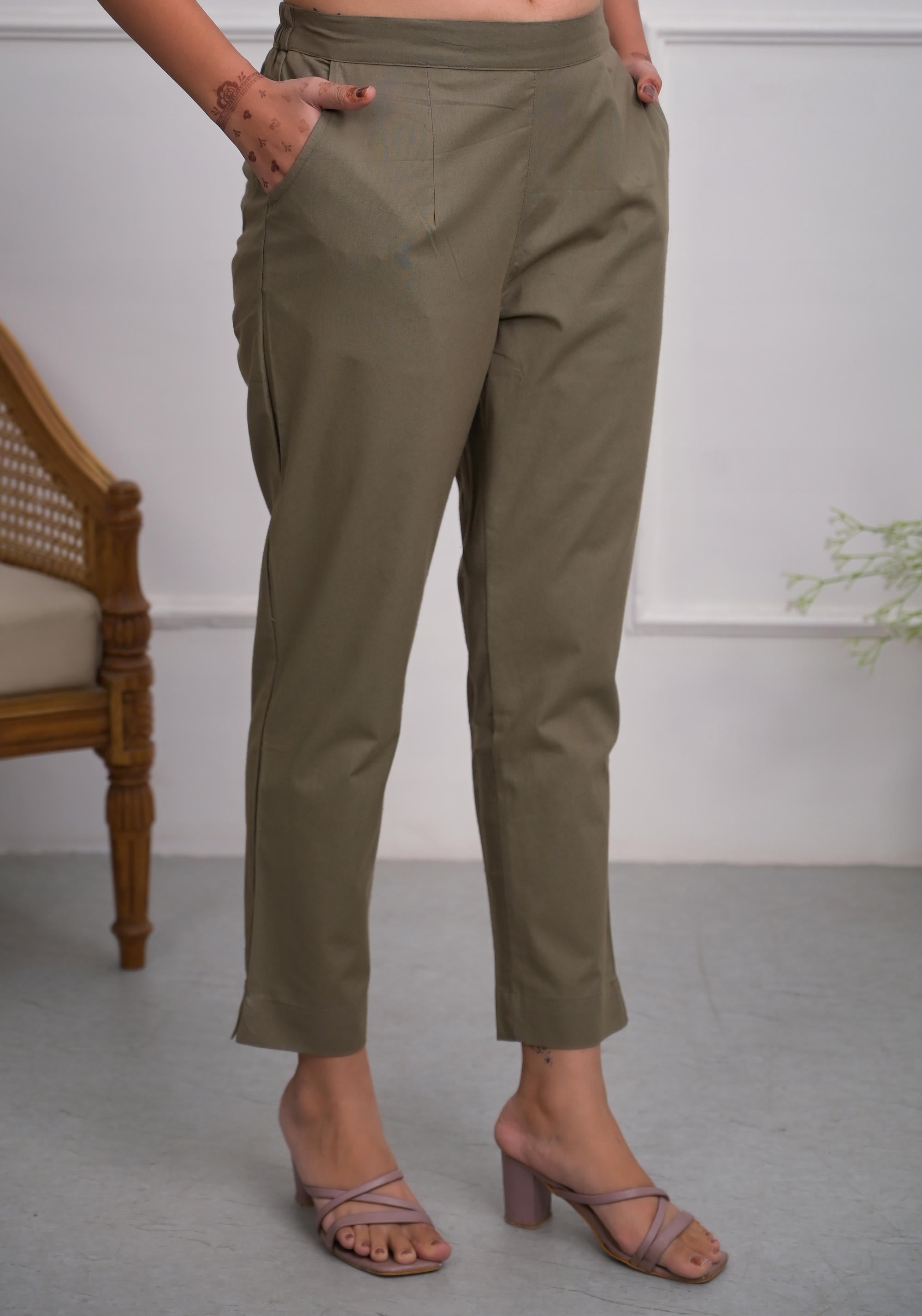 Juniper Charcoal Solid Cotton Pants With Partially Elasticated Waistband And Two Side Pockets