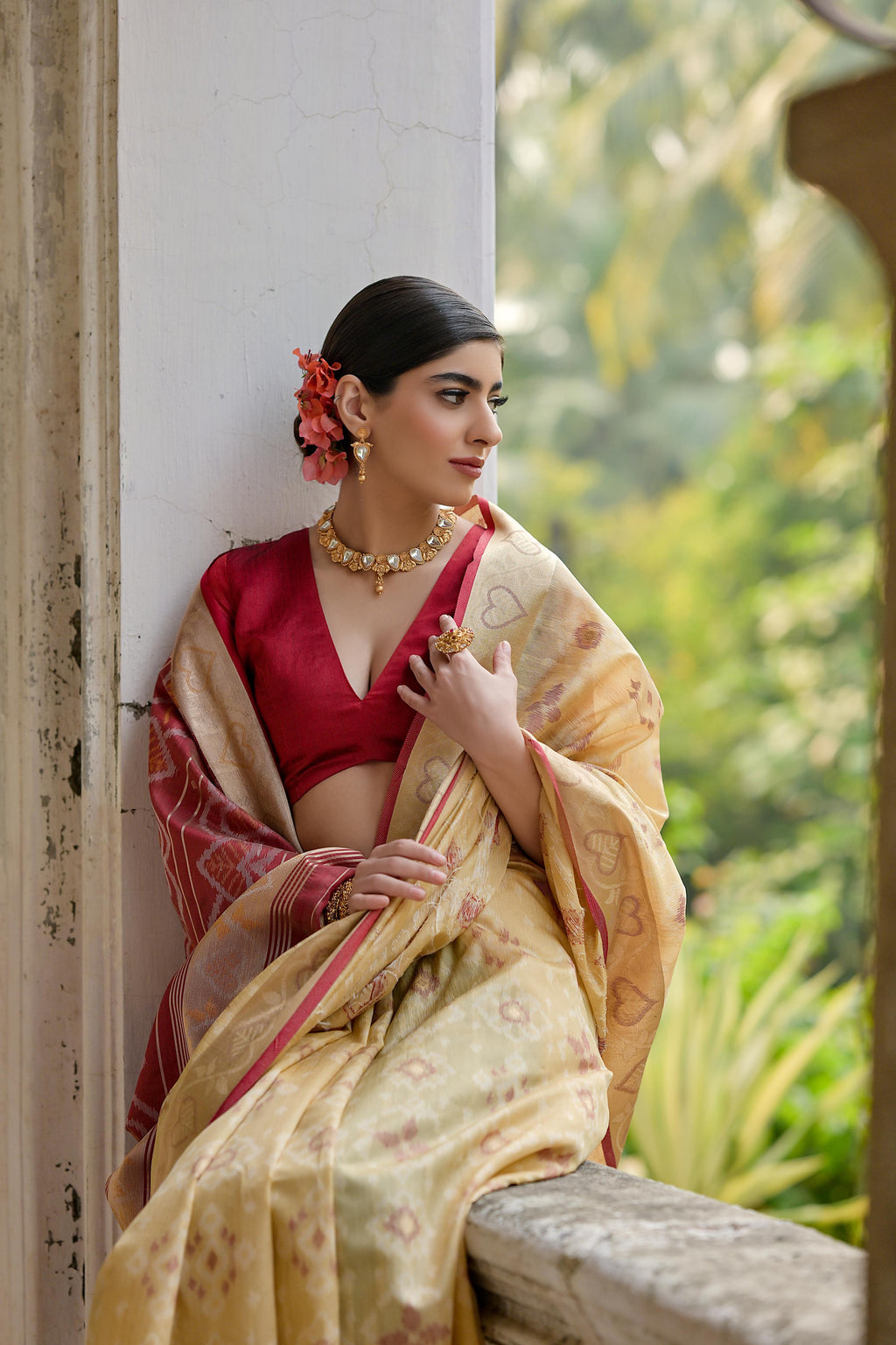 Jyoti Fashion Women's Cream Soft Raw Silk Zari Woven Saree with Blouse