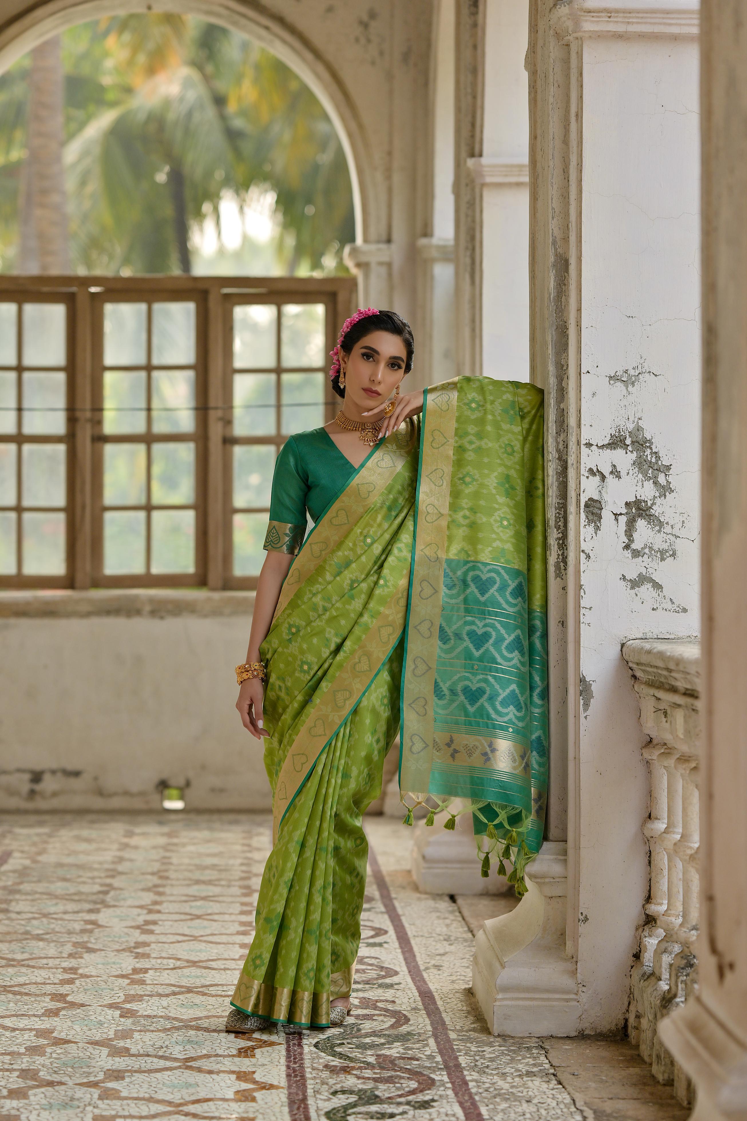 Jyoti Fashion Women's Green Soft Raw Silk Zari Woven Saree with Blouse