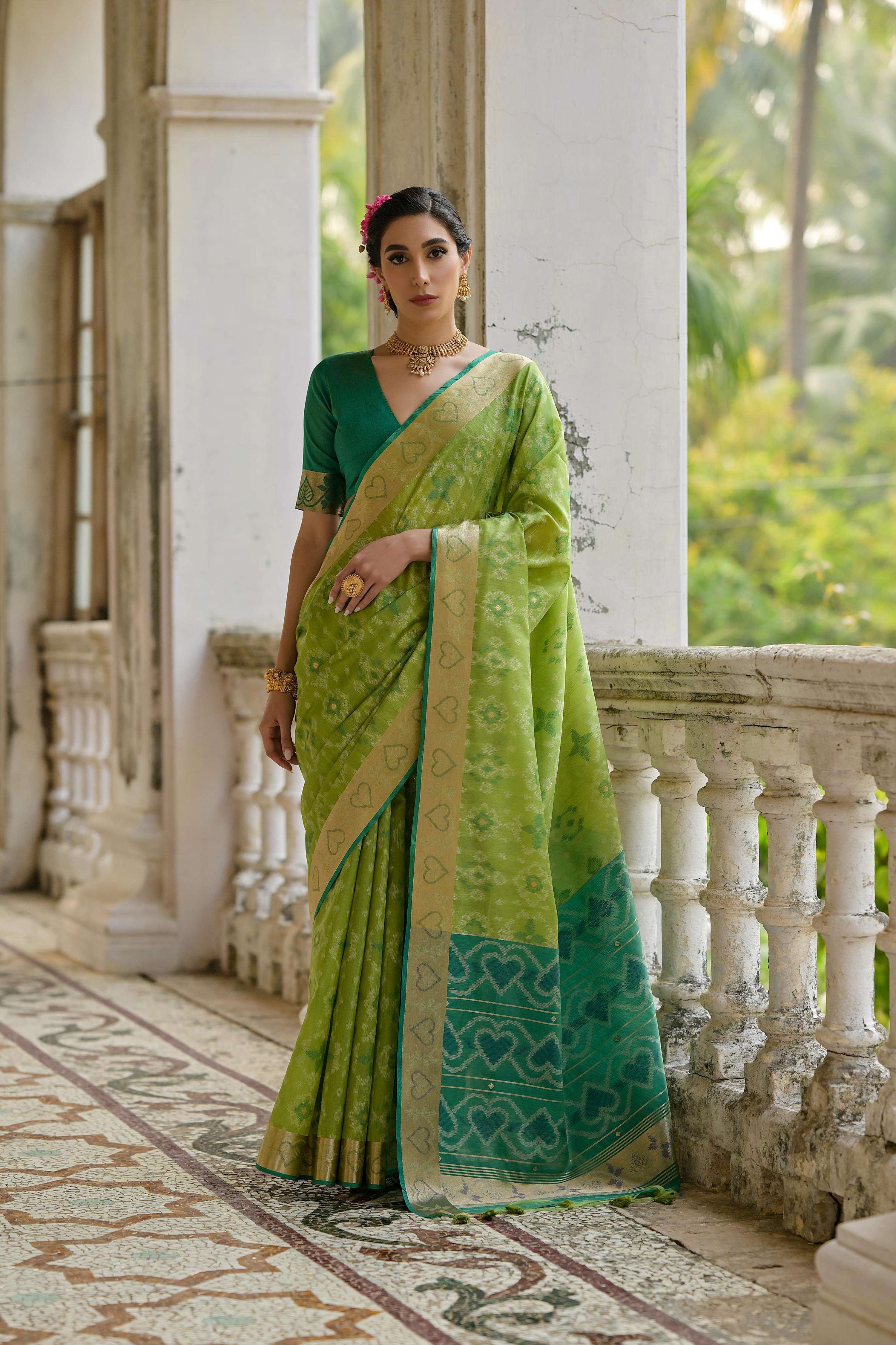 Jyoti Fashion Women's Green Soft Raw Silk Zari Woven Saree with Blouse