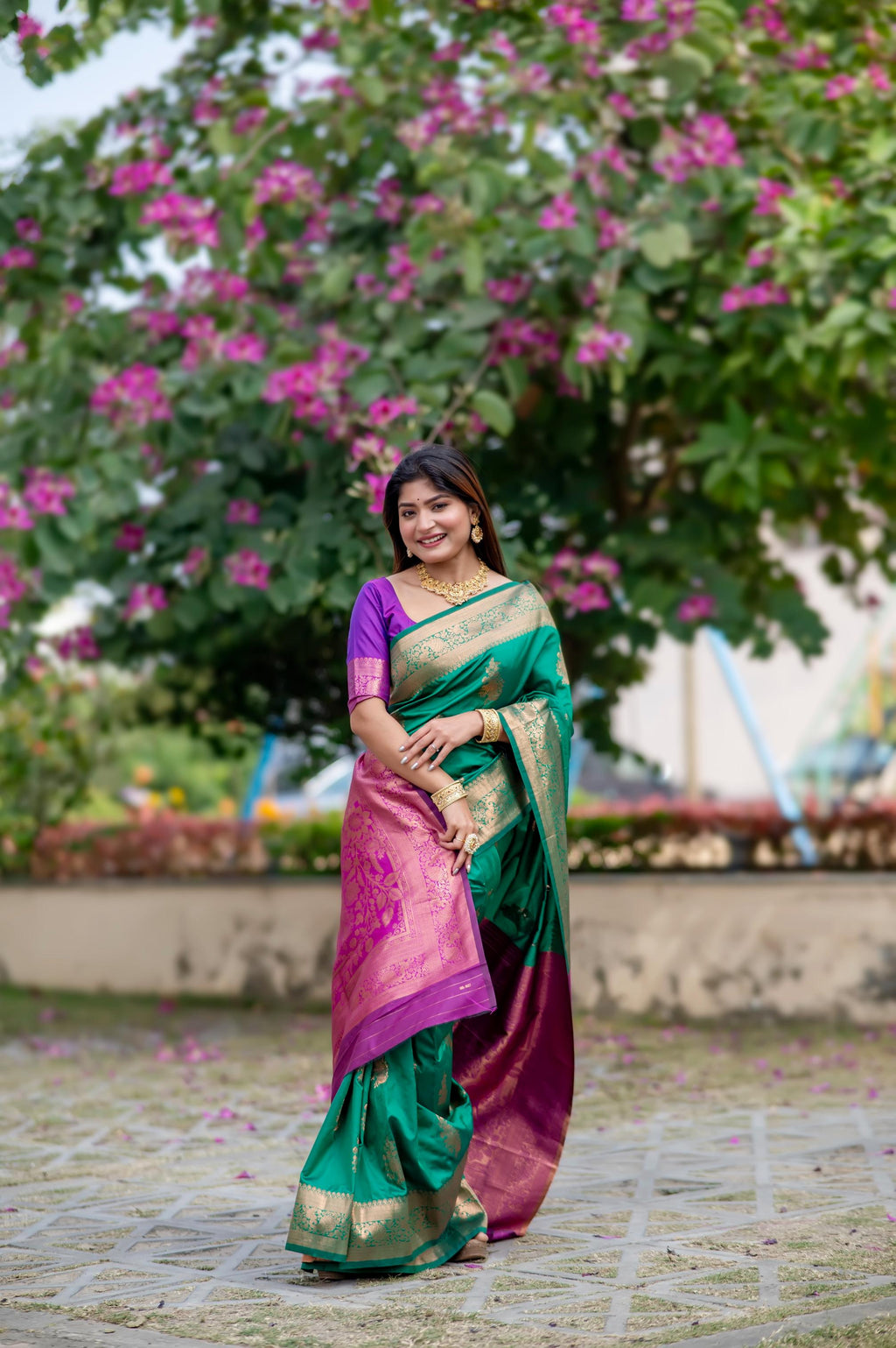 Jyoti Fashion Women's Rama Soft Banarasi Silk Zari Woven Saree with Blouse