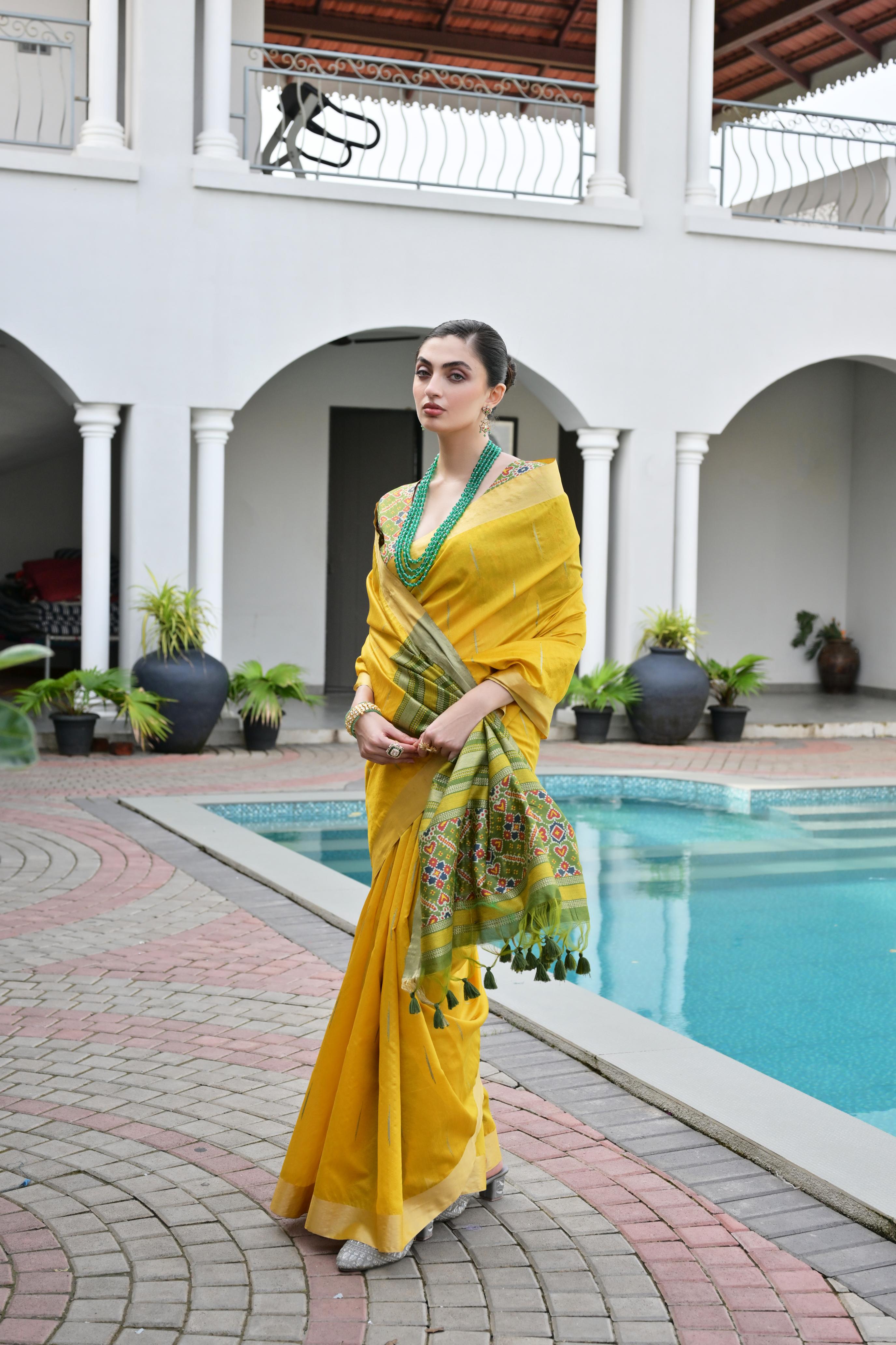 Jyoti Fashion Women's Yellow Khadi Raw Silk Meena Weaving Patola Saree with Blouse