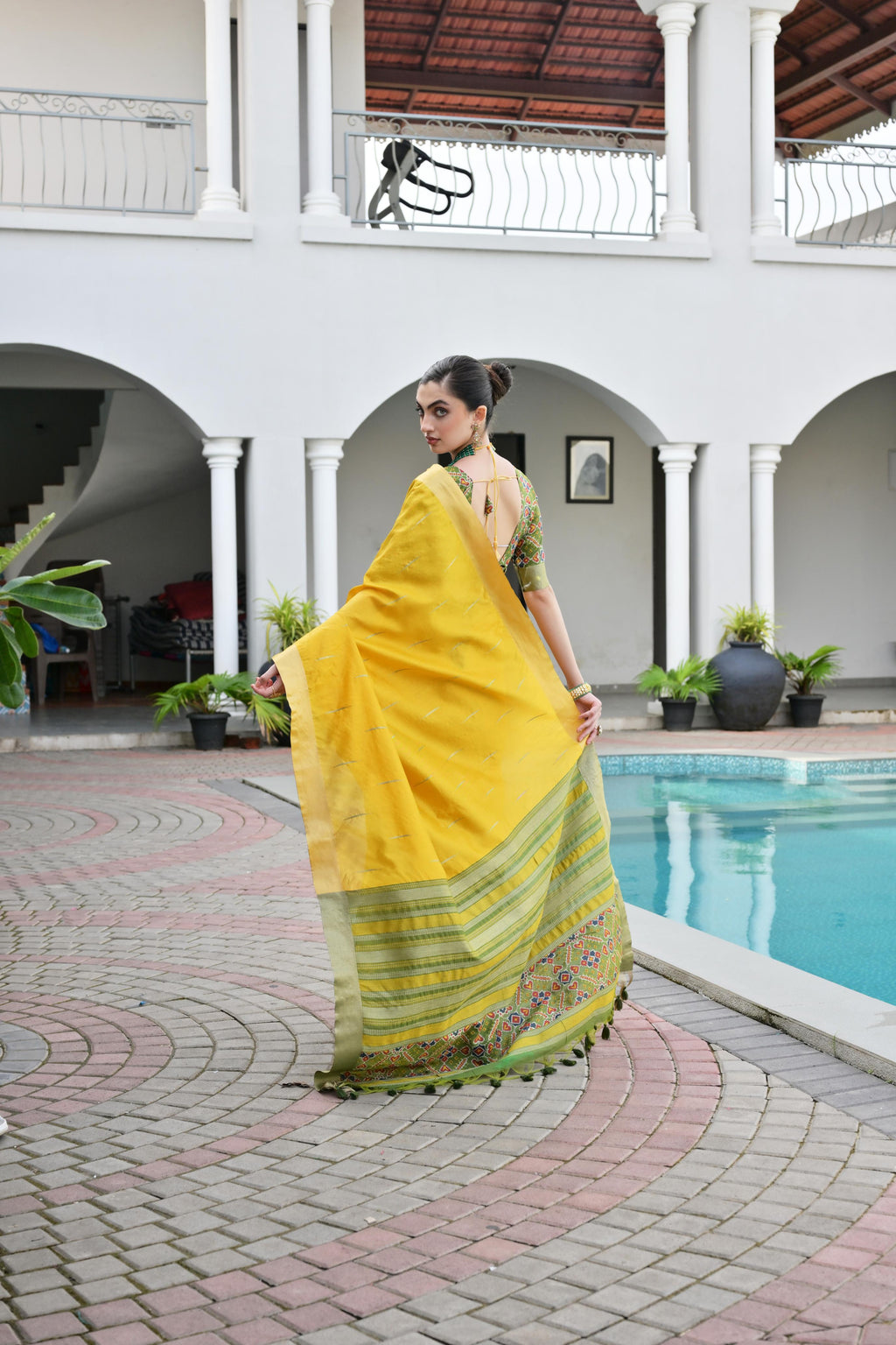 Jyoti Fashion Women's Yellow Khadi Raw Silk Meena Weaving Patola Saree with Blouse