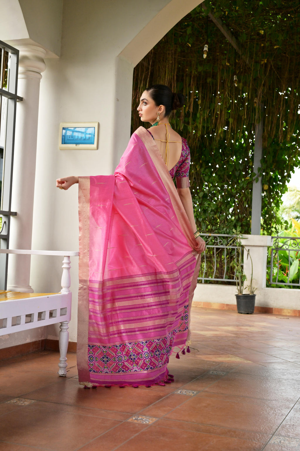 Jyoti Fashion Women's Pink Khadi Raw Silk Meena Weaving Patola Saree with Blouse