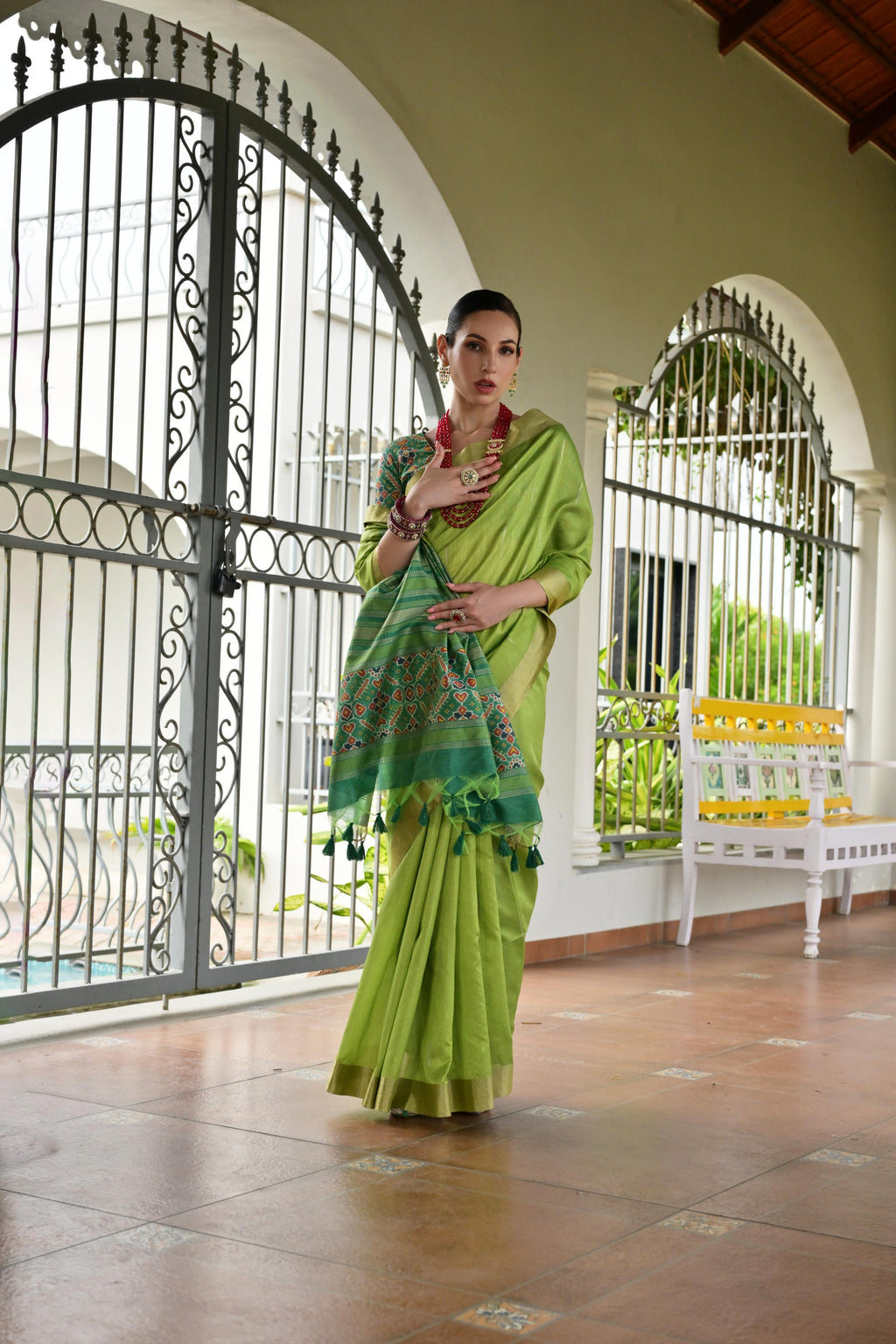 Jyoti Fashion Women's Green Khadi Raw Silk Meena Weaving Patola Saree with Blouse