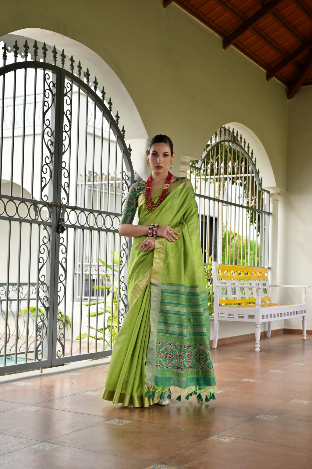 Jyoti Fashion Women's Green Khadi Raw Silk Meena Weaving Patola Saree with Blouse