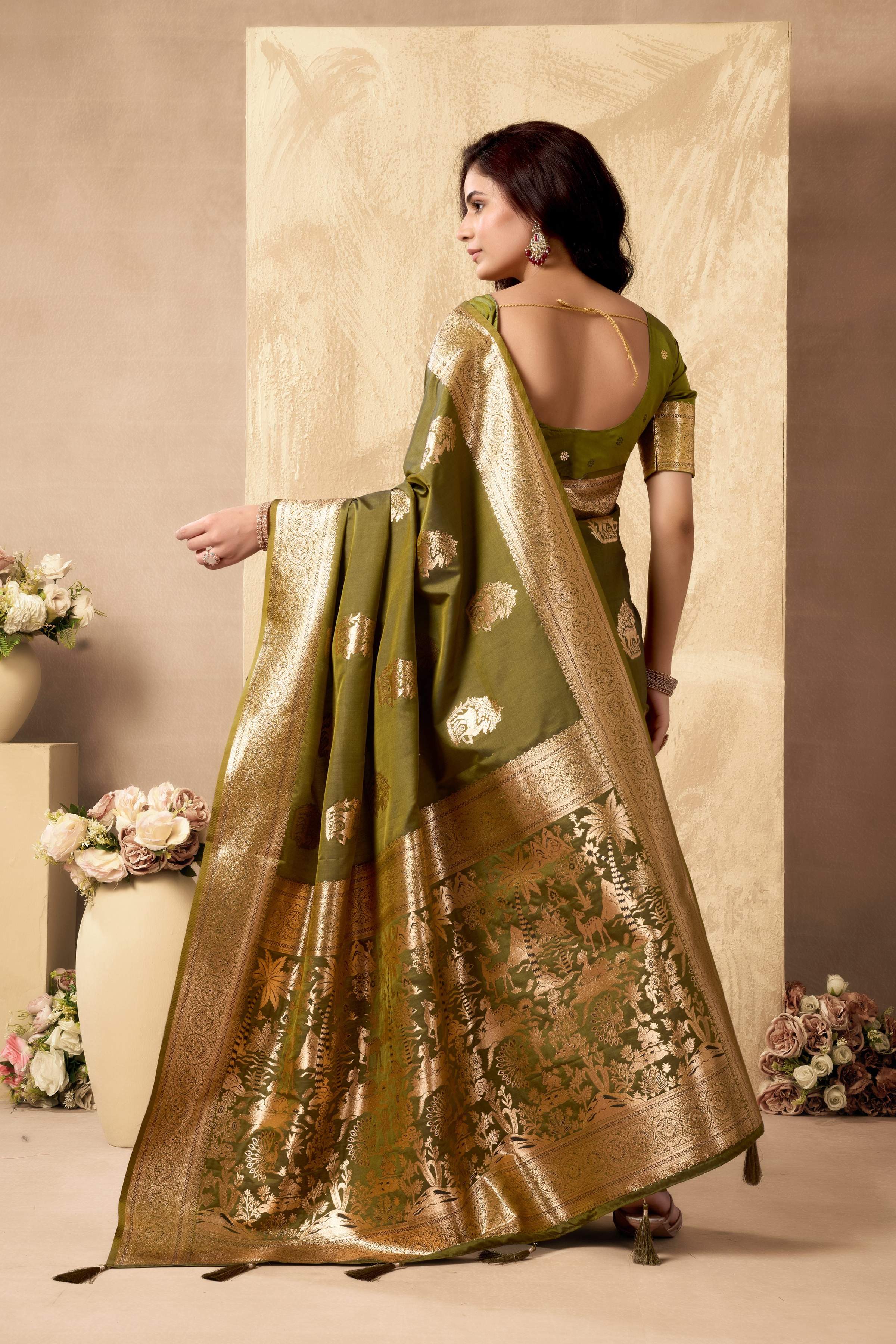 Jyoti Fashion Women's Mehendi Silk Zari Woven Saree with Blouse