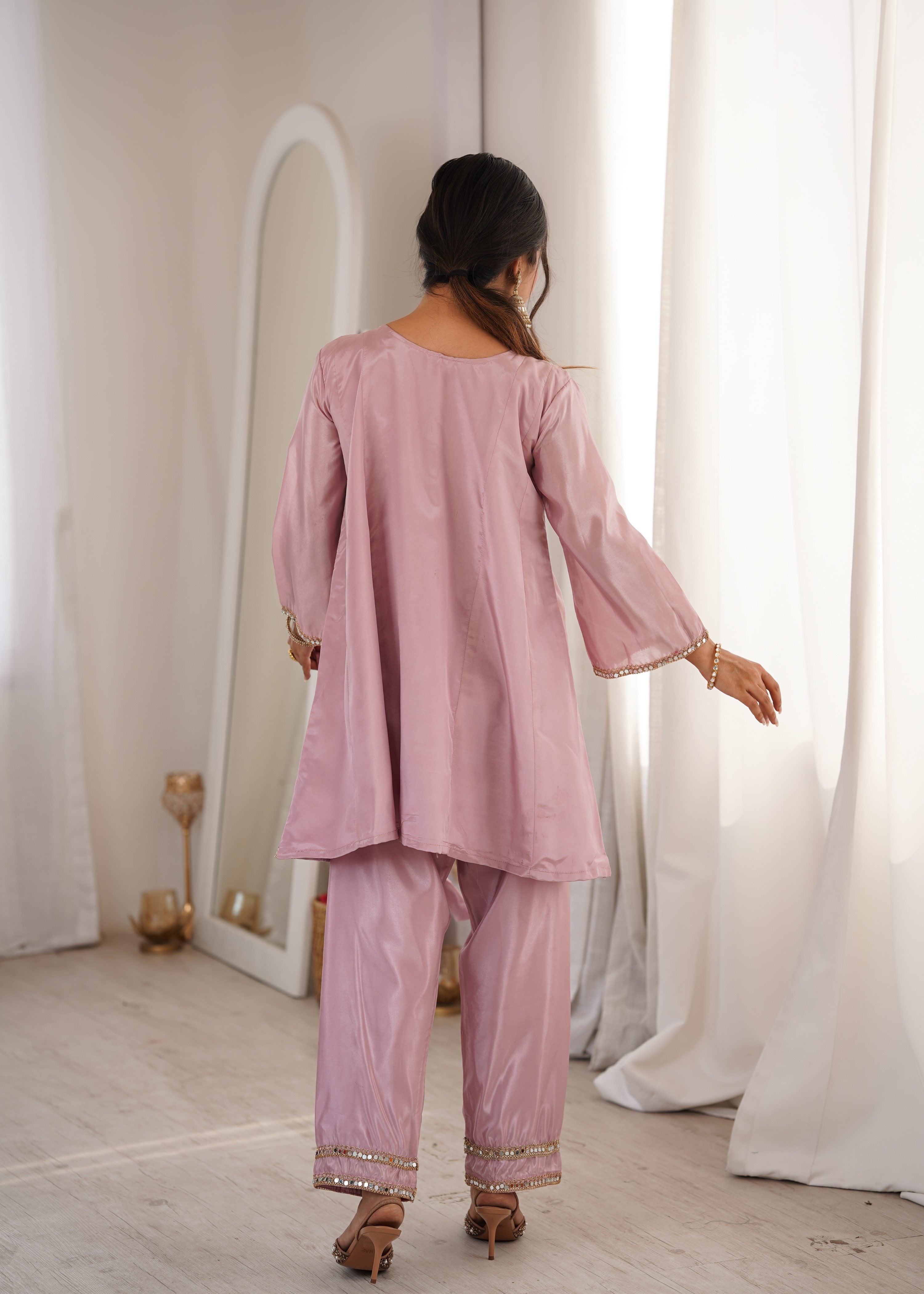 Jyoti Fashion Baby Pink HO Silk Embroidered Designer Kurta Set with Batwa