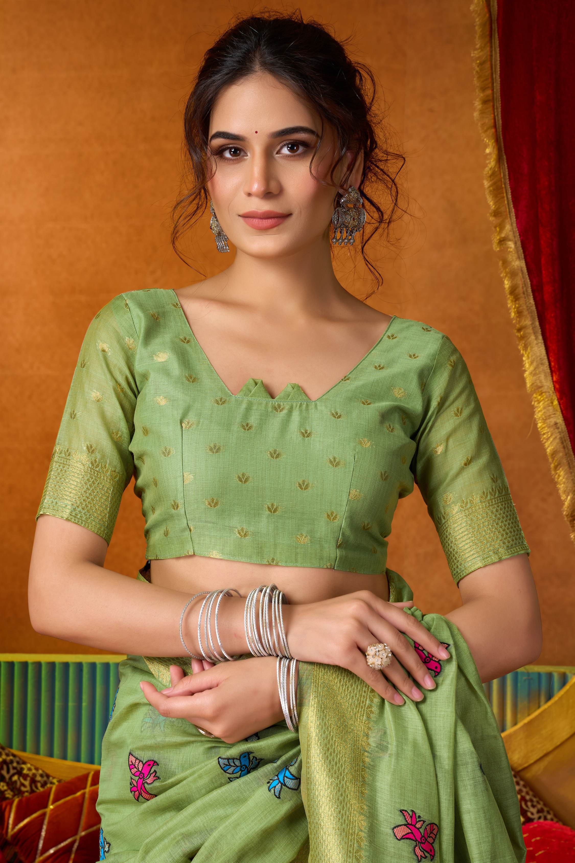Jyoti Fashion Women's Green Modal Zari Woven Saree with Blouse