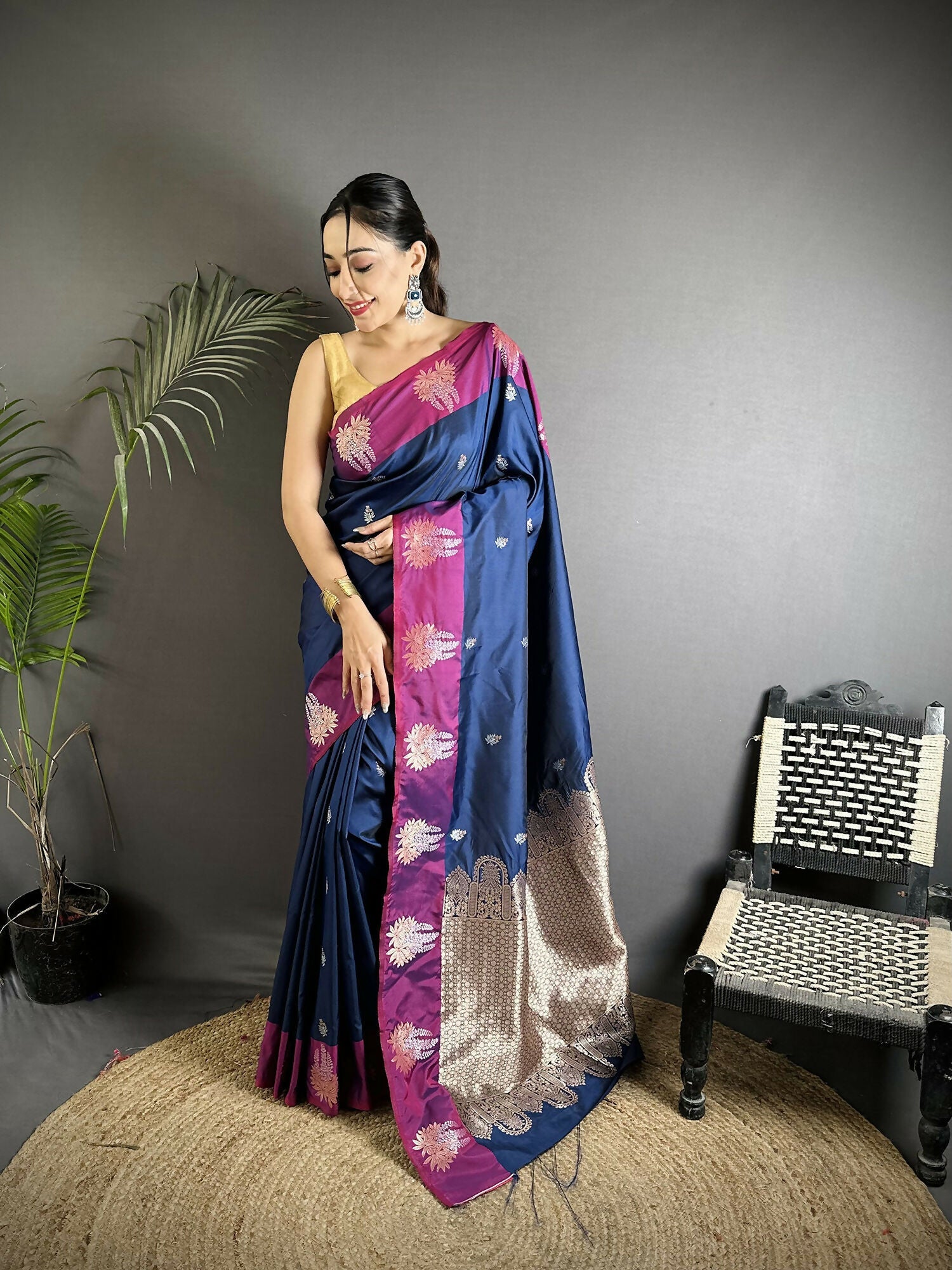 Joban Fashion Royal Blue Small Butti Soft Silk Banarasi Saree