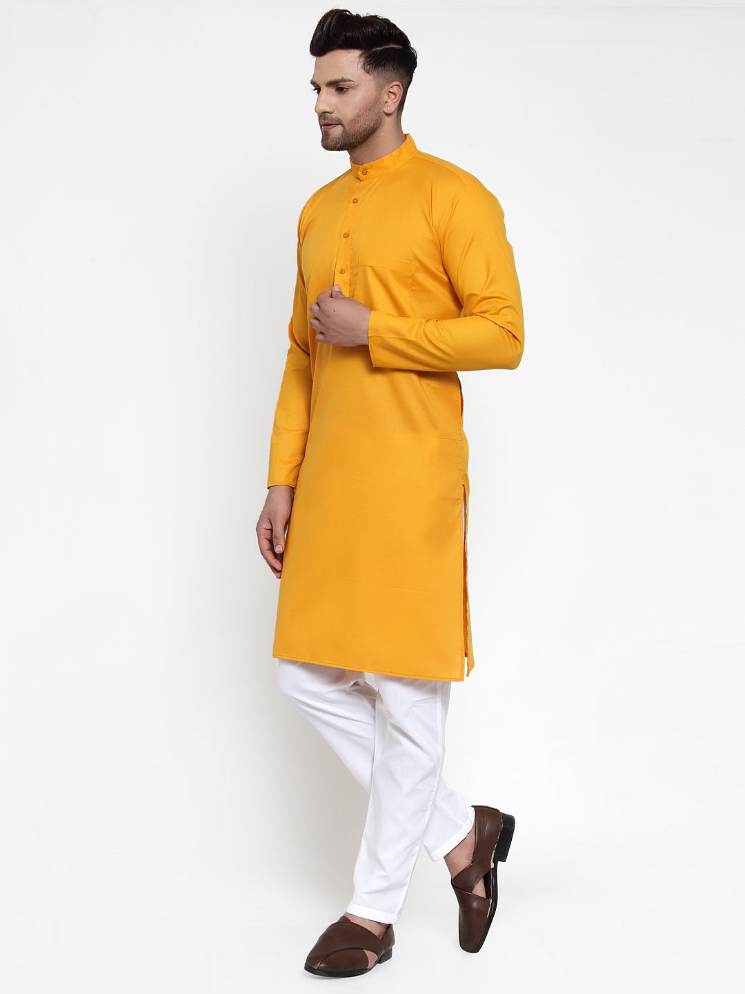 Jompers Men Mustard Yellow & White Solid Kurta with Churidar
