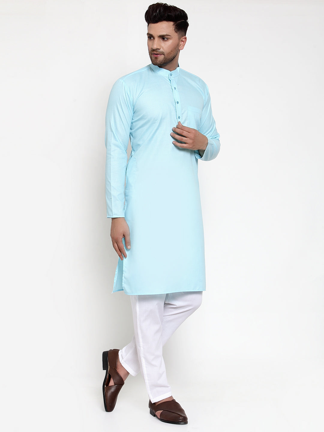 Jompers Men Sky-Blue & White Solid Kurta with Churidar