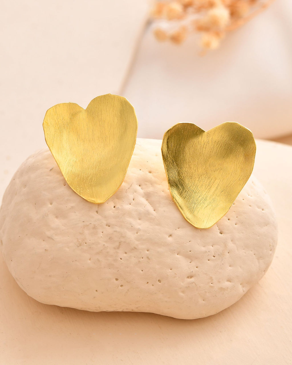 Jewels Nest Gold-Tone Heart-Shaped Minimal Stud Earrings For Women