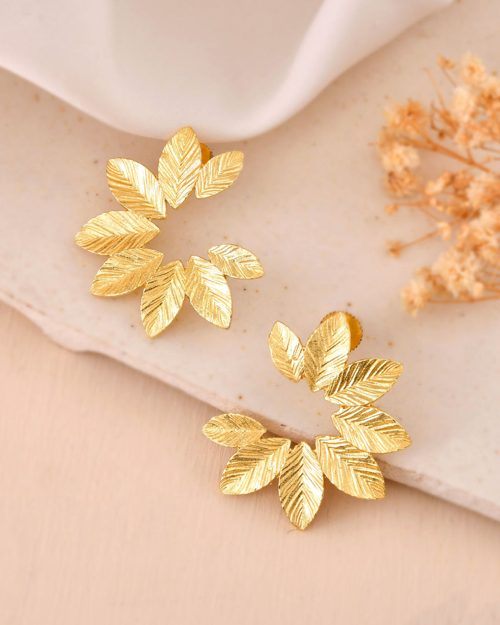 Jewels Nest Gold-Tone Leaf Wreath Stud Earrings For Women