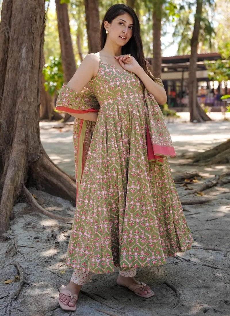 Vegaa Fashion Multi Color Muslin Digital Print Designer Salwar Suit
