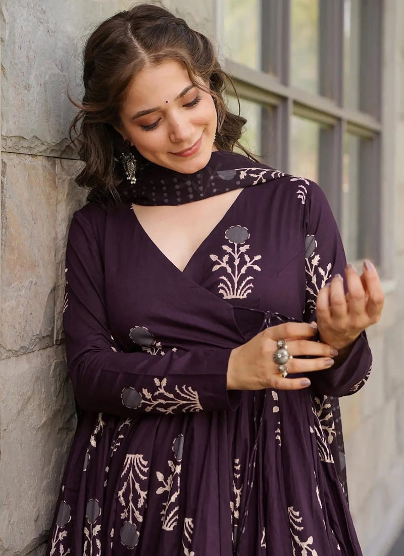 Vegaa Fashion Dark Purple Pure Muslin Digital Printed Designer Salwar Suit