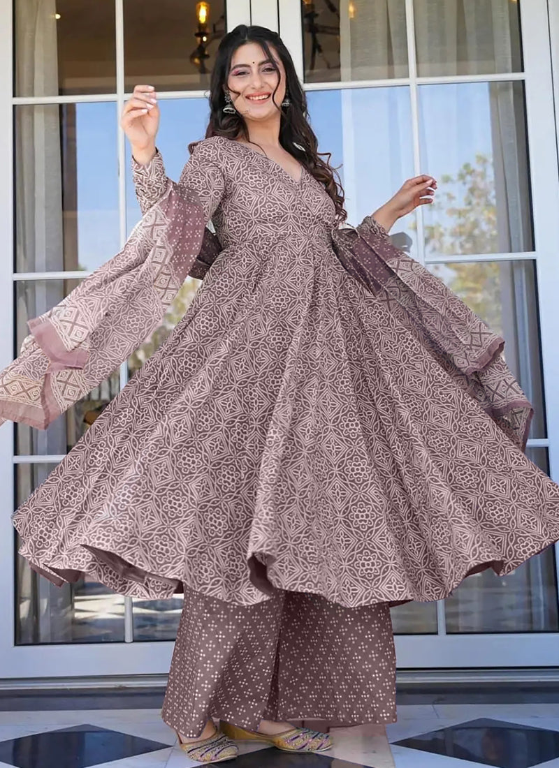 Vegaa Fashion Onion Pink Pure Muslin Digital Printed Designer Salwar Suit