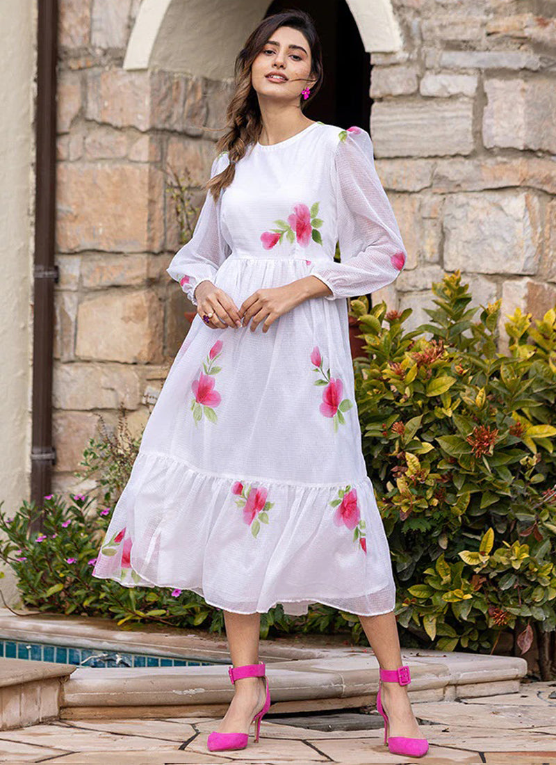 Vegaa Fashion Off White Rayon Kota Checks Digital Print Kurti