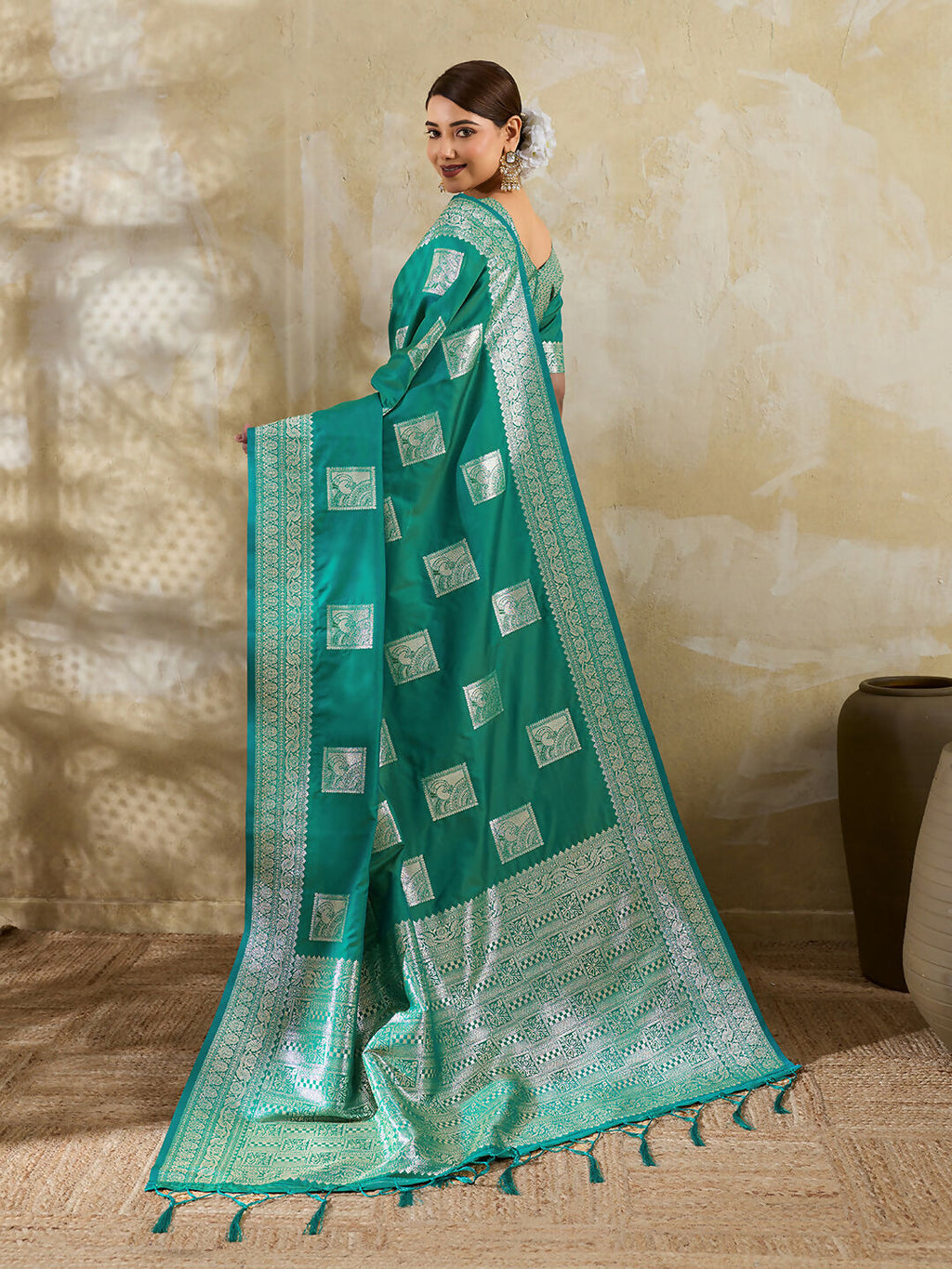 Shree Shyam Fashion Sea Green Silk Blend Saree