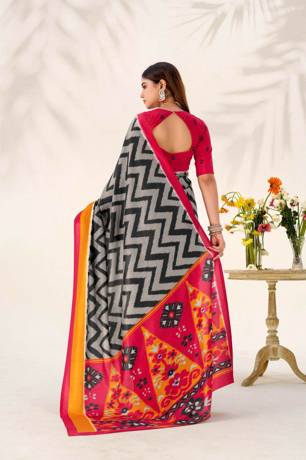 Vastranavya Black Tussar Silk Zigzag Waves Printed Saree with Unstitched Blouse